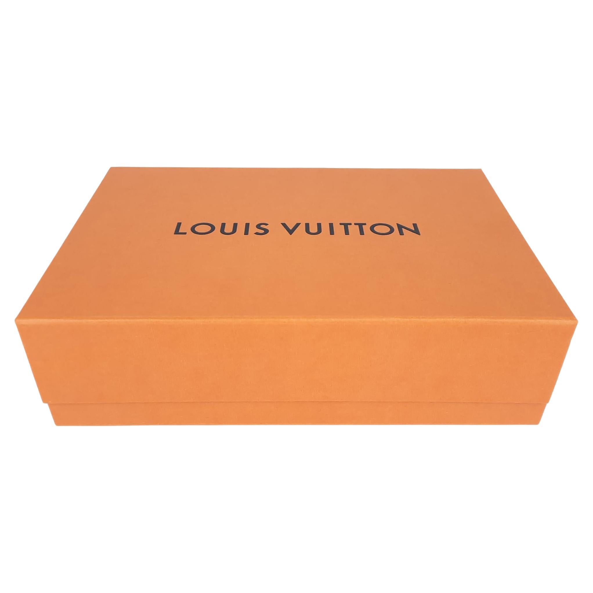 Louis Vuitton tung ra mẫu rương đựng giày xịn đét giờ đây việc bảo quản  giày cứ phải gọi là ở  cái  tầm