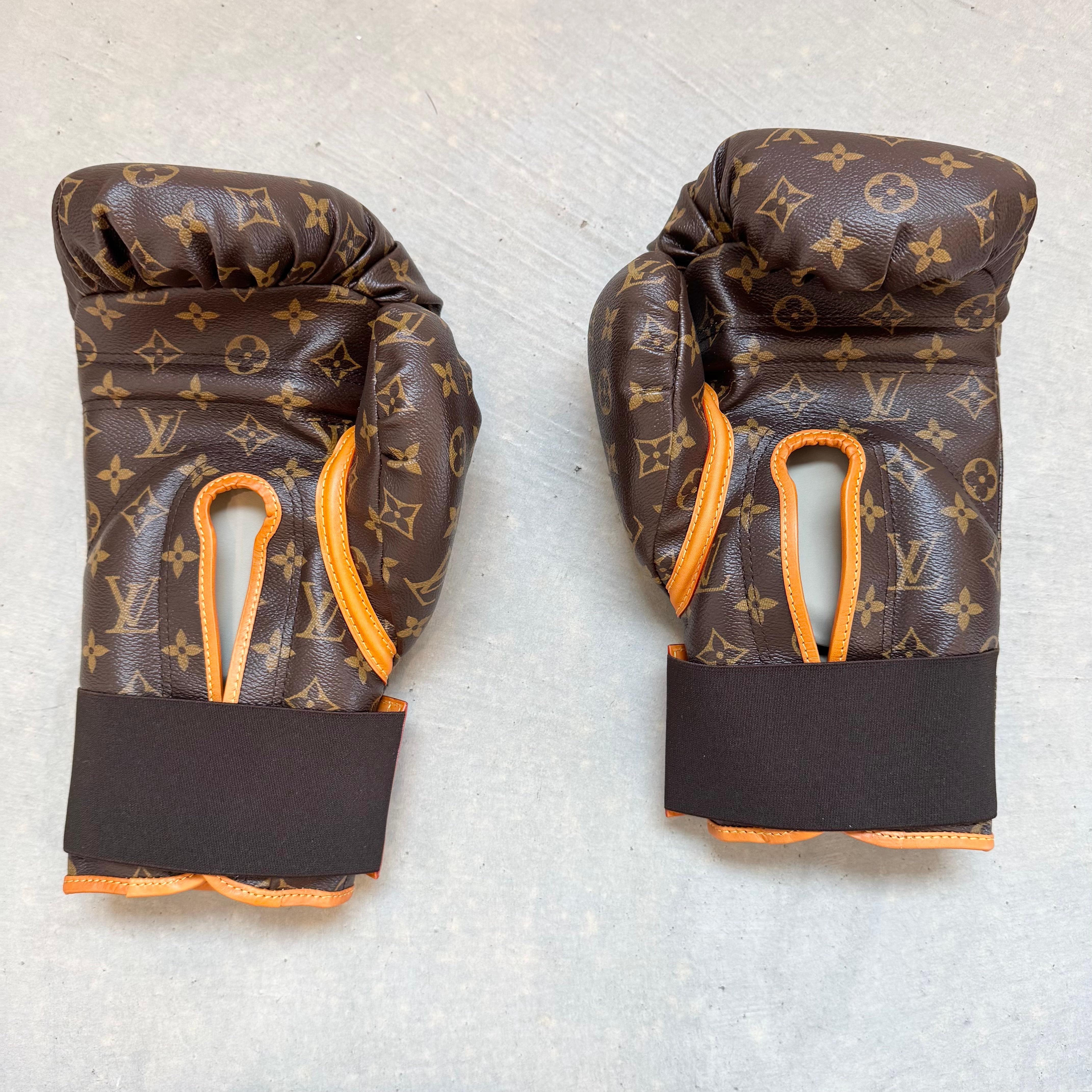 Louis Vuitton Boxhandschuhe- Kit, 2010er-Jahre, Frankreich (21. Jahrhundert und zeitgenössisch) im Angebot