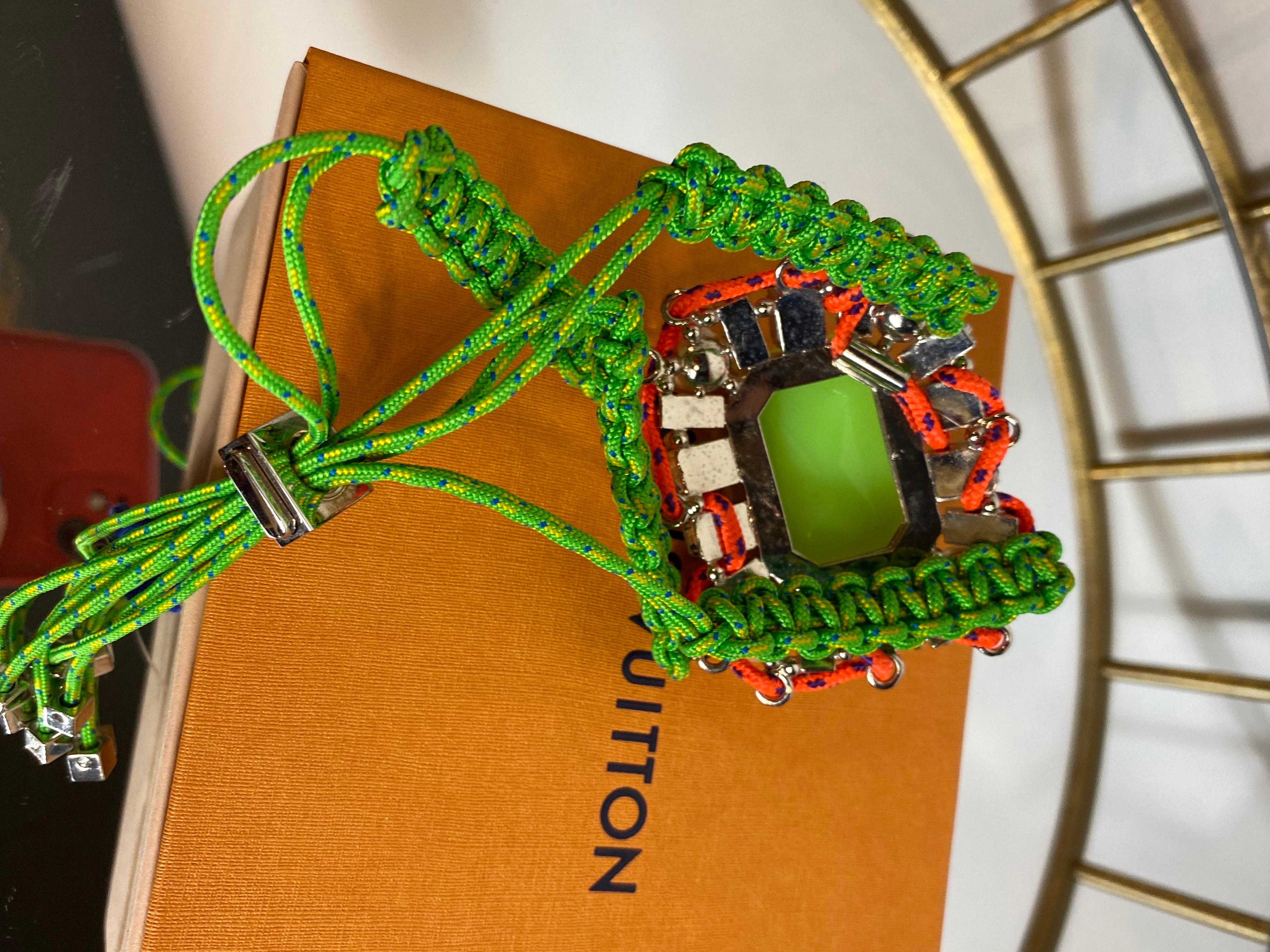 Louis Vuitton bracelet in semi-precious stones. In Excellent Condition In Carnate, IT