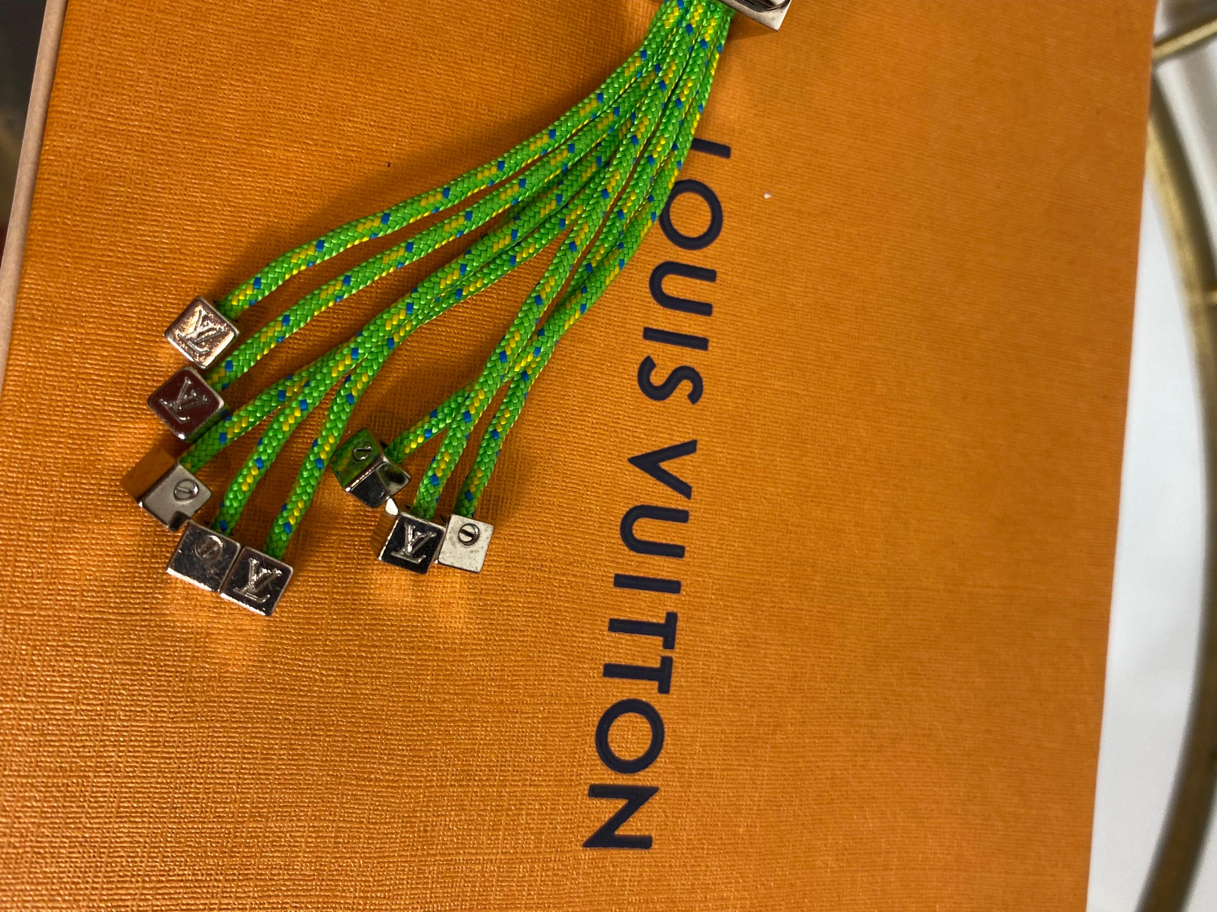 Women's or Men's Louis Vuitton bracelet in semi-precious stones.