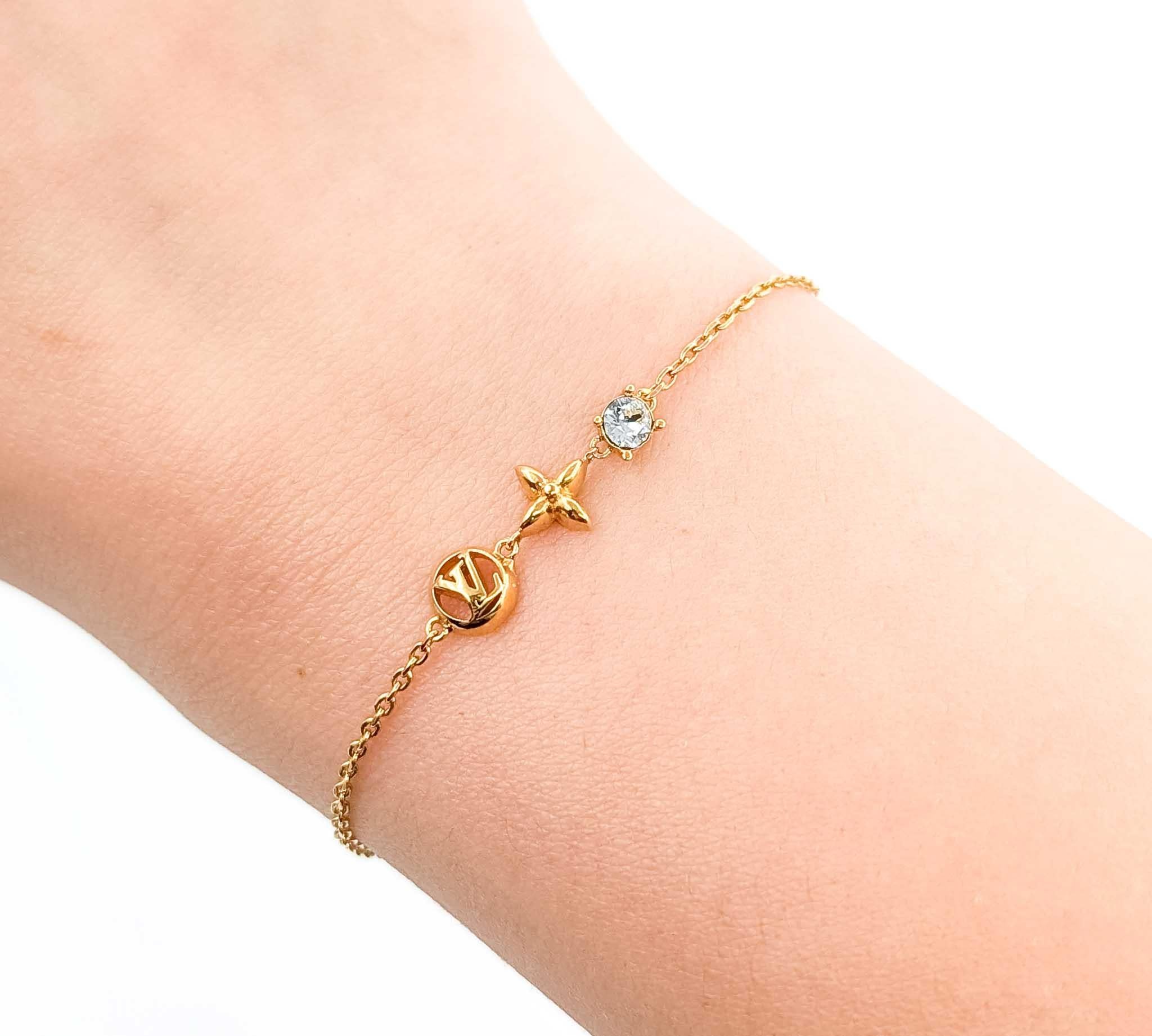 Contemporain Louis Vuitton Bracelet Petit Louis Bracelet en vente