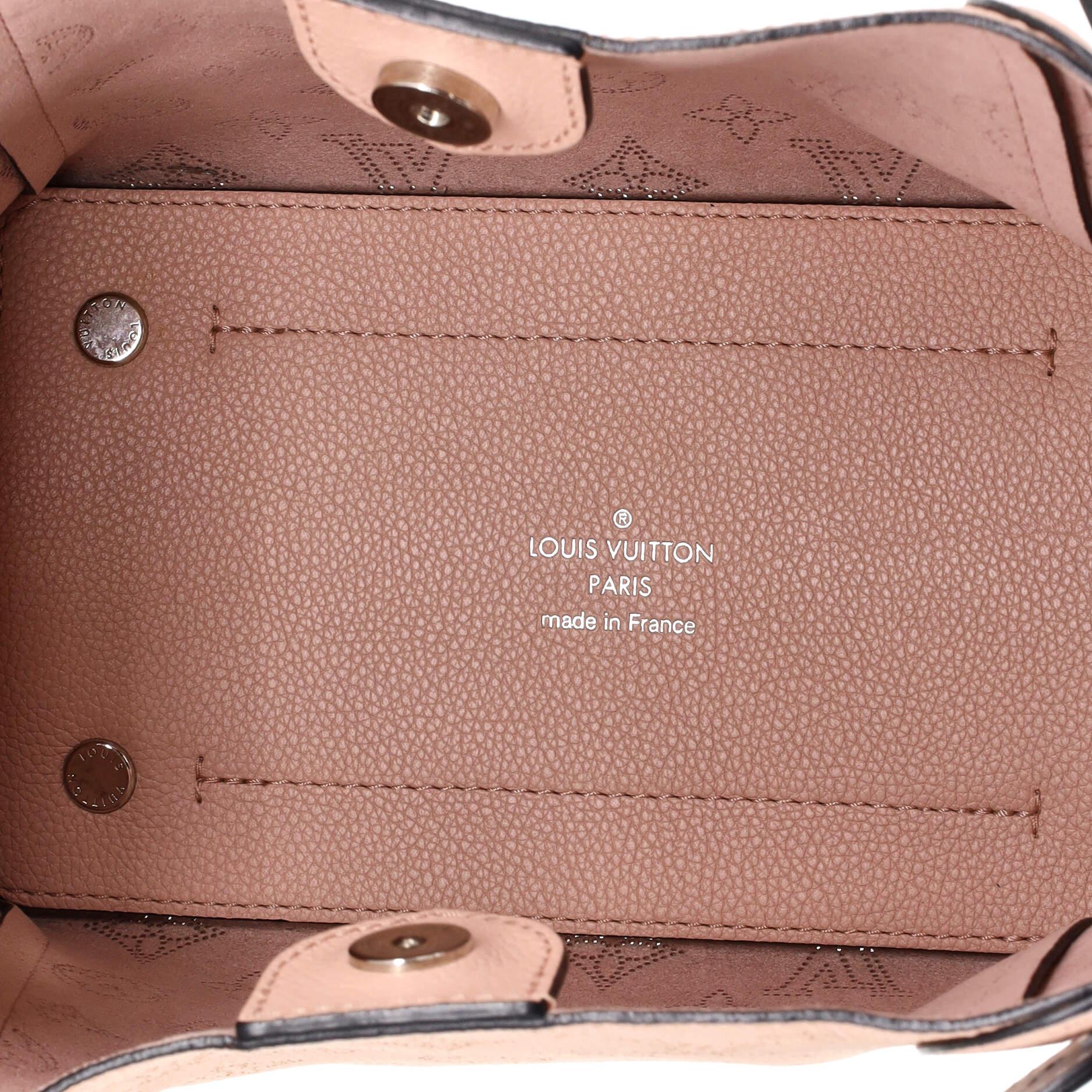 Louis Vuitton Braided Handle Hina Handbag Mahina Leather PM 2