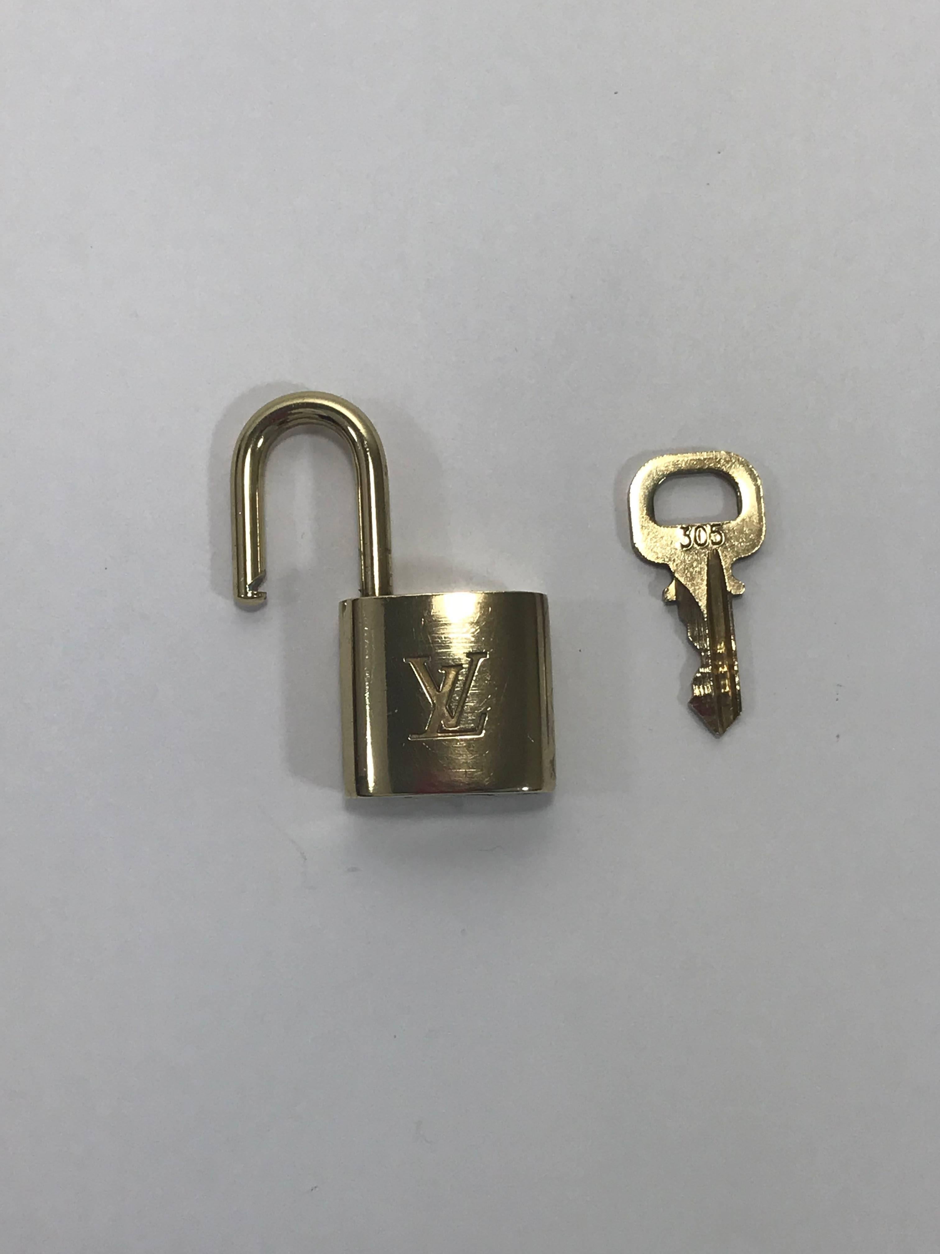 louis vuitton brass lock and key