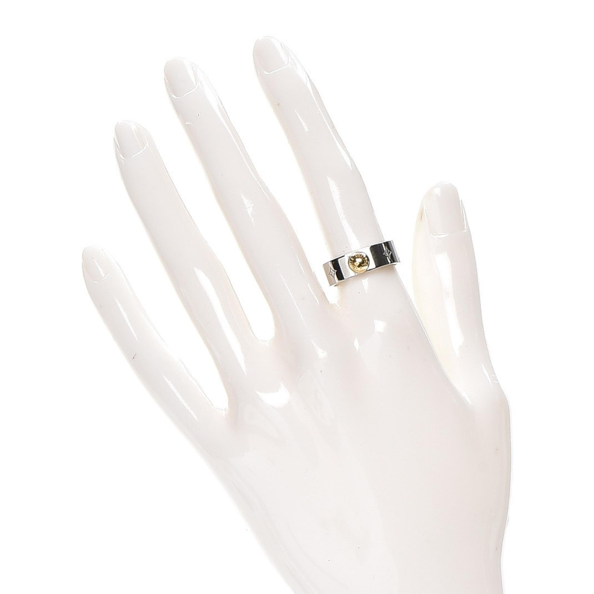 Louis Vuitton Brass Monogram Engraved Nanogram Ring M Palladium In Good Condition In Montreal, Quebec