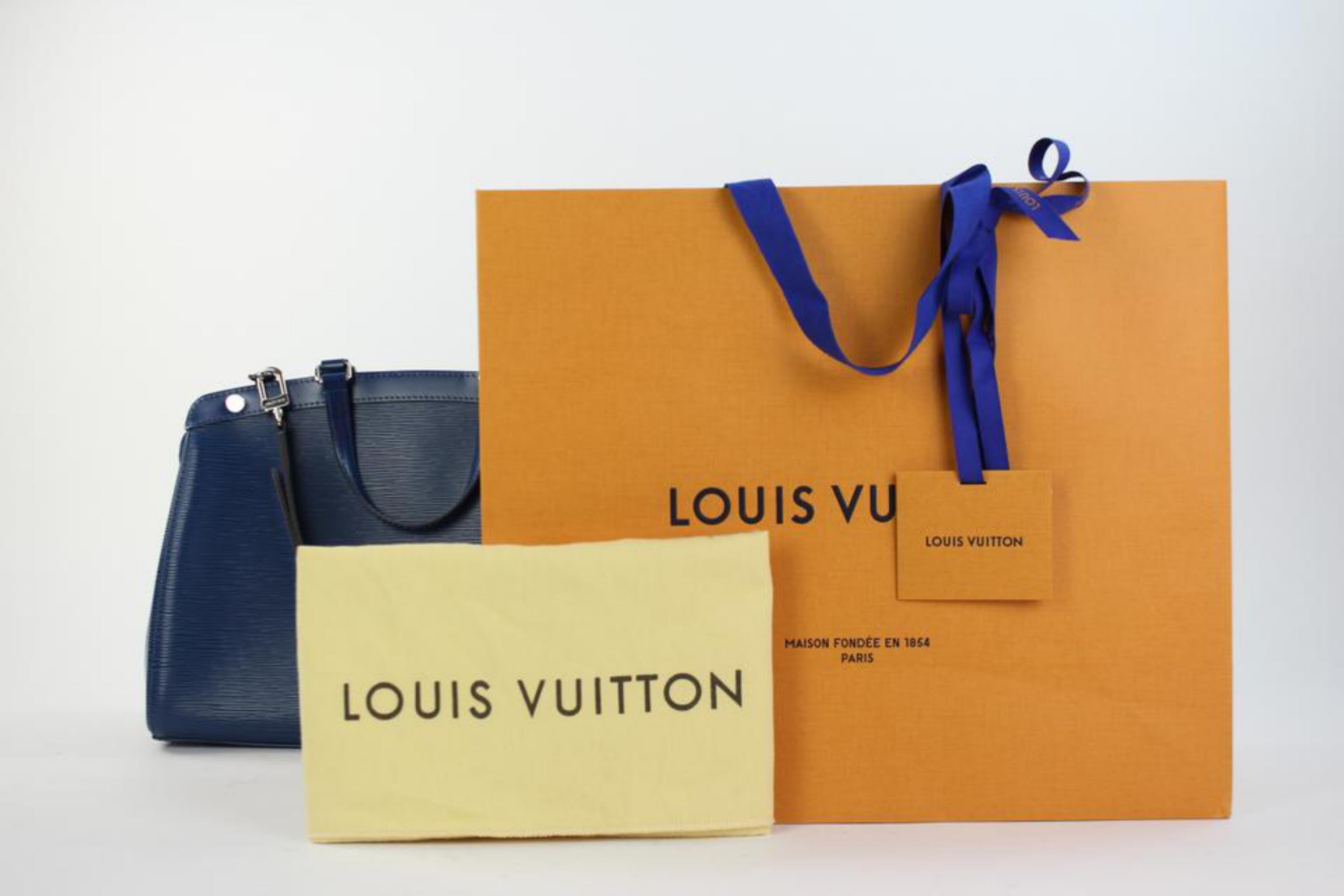 Gray Louis Vuitton Brea Saphir Epi 2way 34lvty51717 Blue Leather Shoulder Bag For Sale