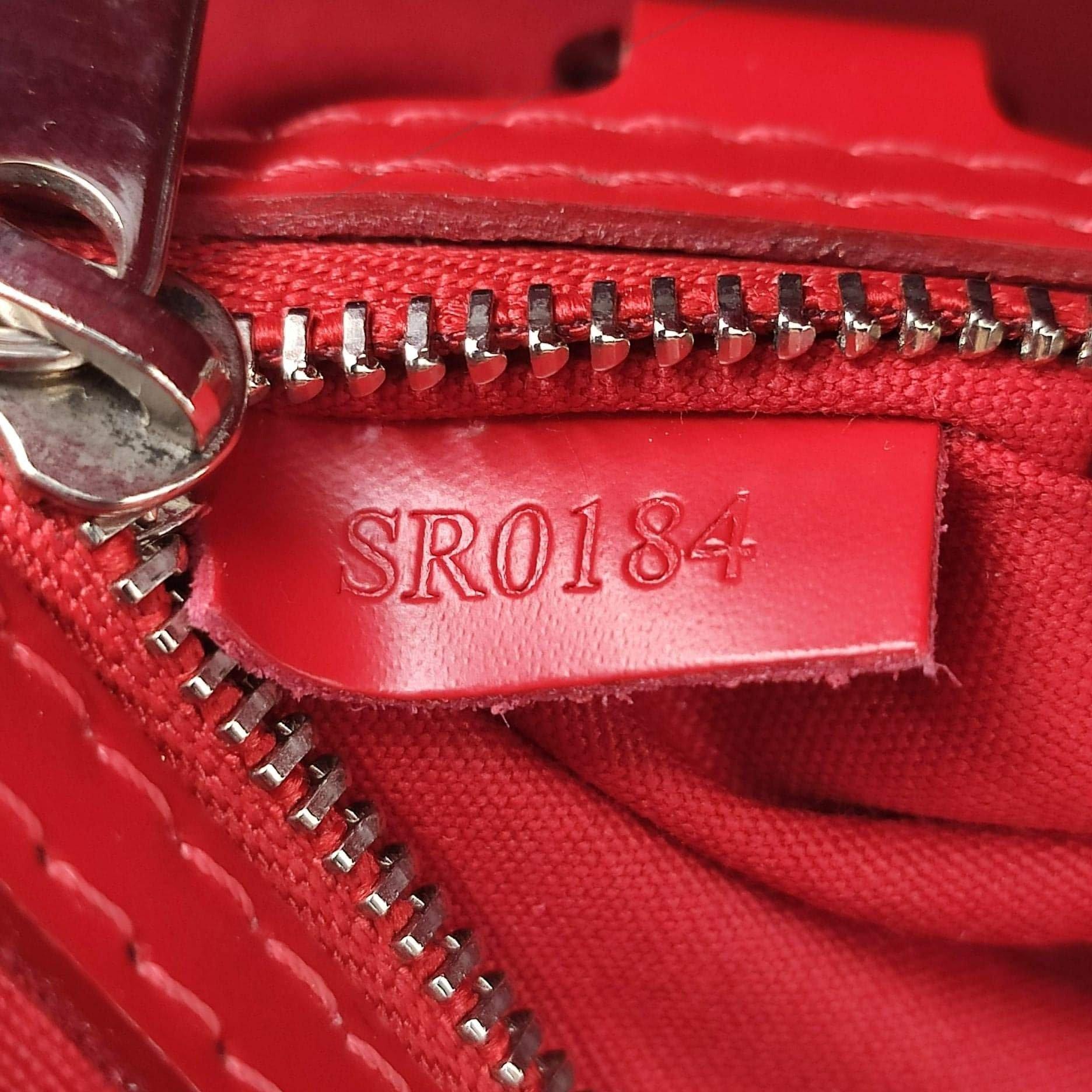 LOUIS VUITTON Bréa Shoulder bag in Red Leather 3