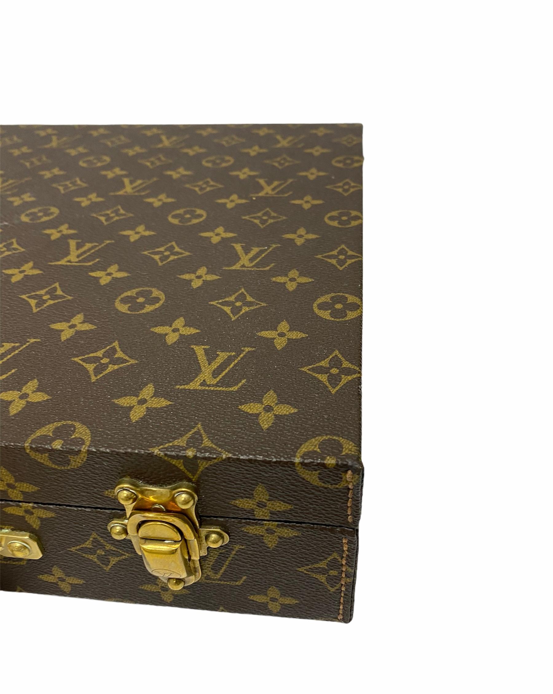 Louis Vuitton Aktentasche mit Rindsledereinsätzen und goldener Hardware für Damen oder Herren