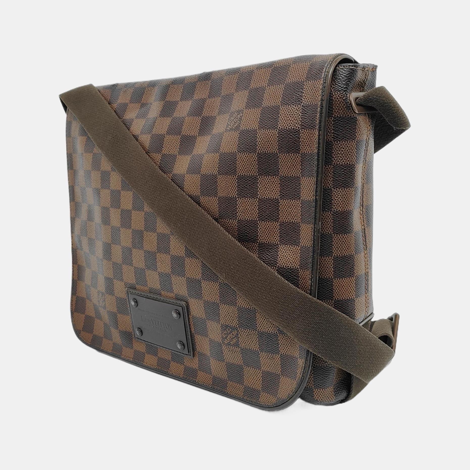 Louis Vuitton Brooklyn Messenger Bag Brown Damier Ebene Monogram Bon état - En vente à AUBERVILLIERS, FR