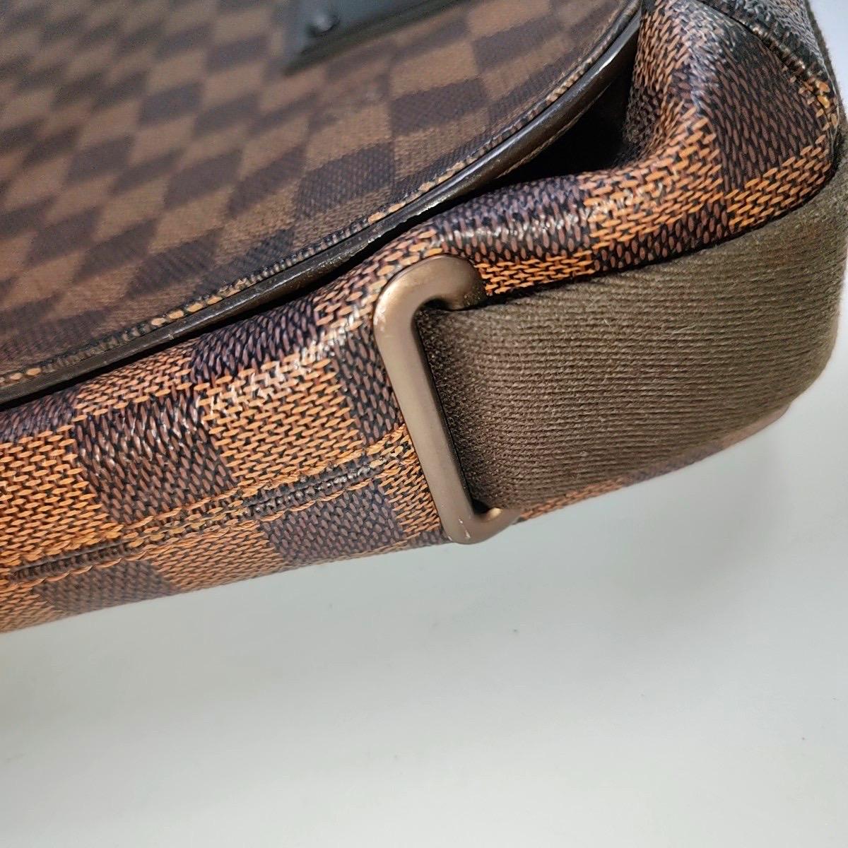 Louis Vuitton Brooklyn Messenger Bag Brown Damier Ebene Monogram en vente 4