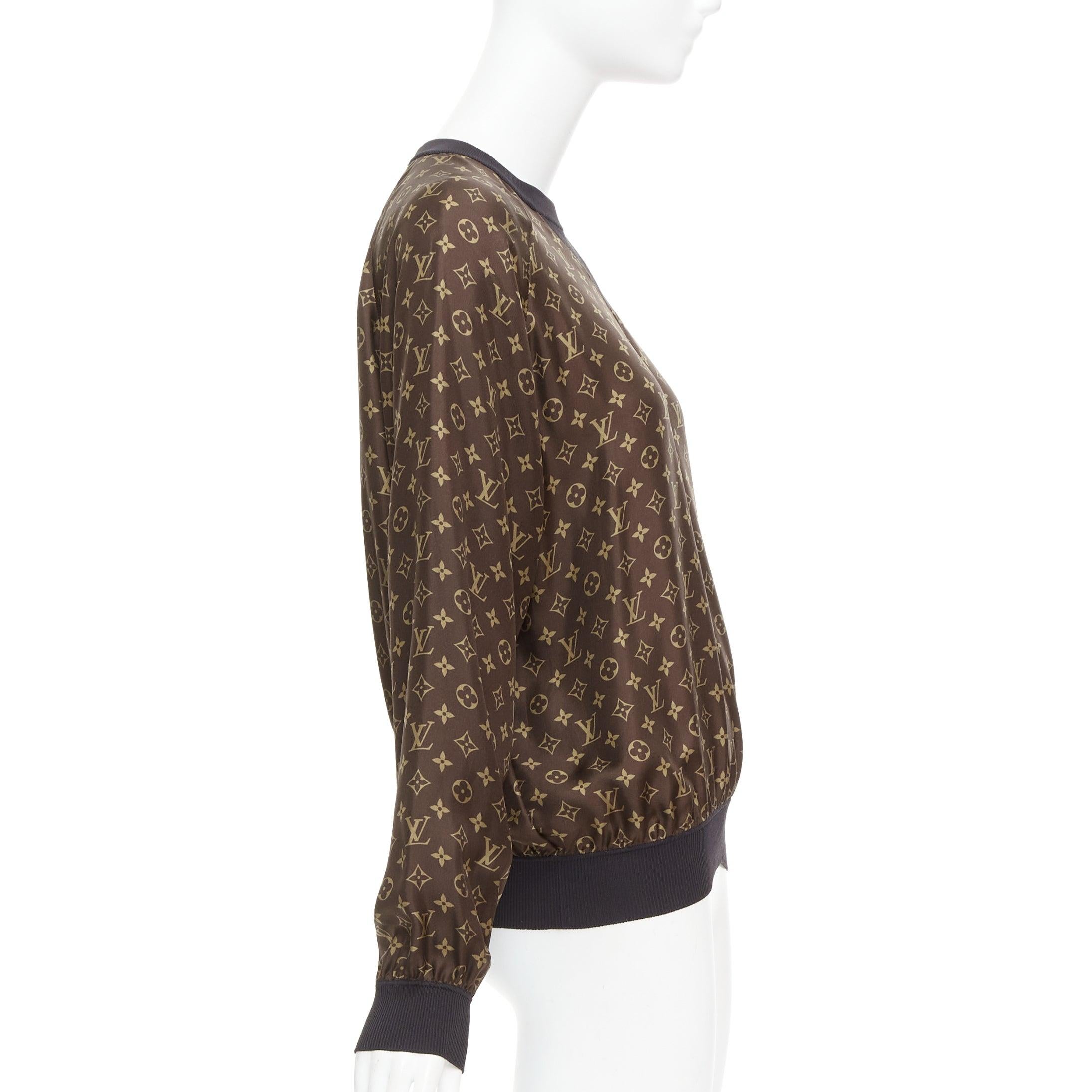 LOUIS VUITTON brown 100% silk LV monogram pullover sweater Nicki Minaj In Good Condition For Sale In Hong Kong, NT