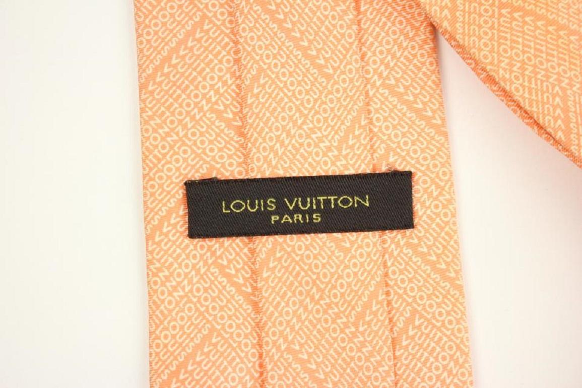 Louis Vuitton Brown 50lva804 Scarf/Wrap For Sale 4