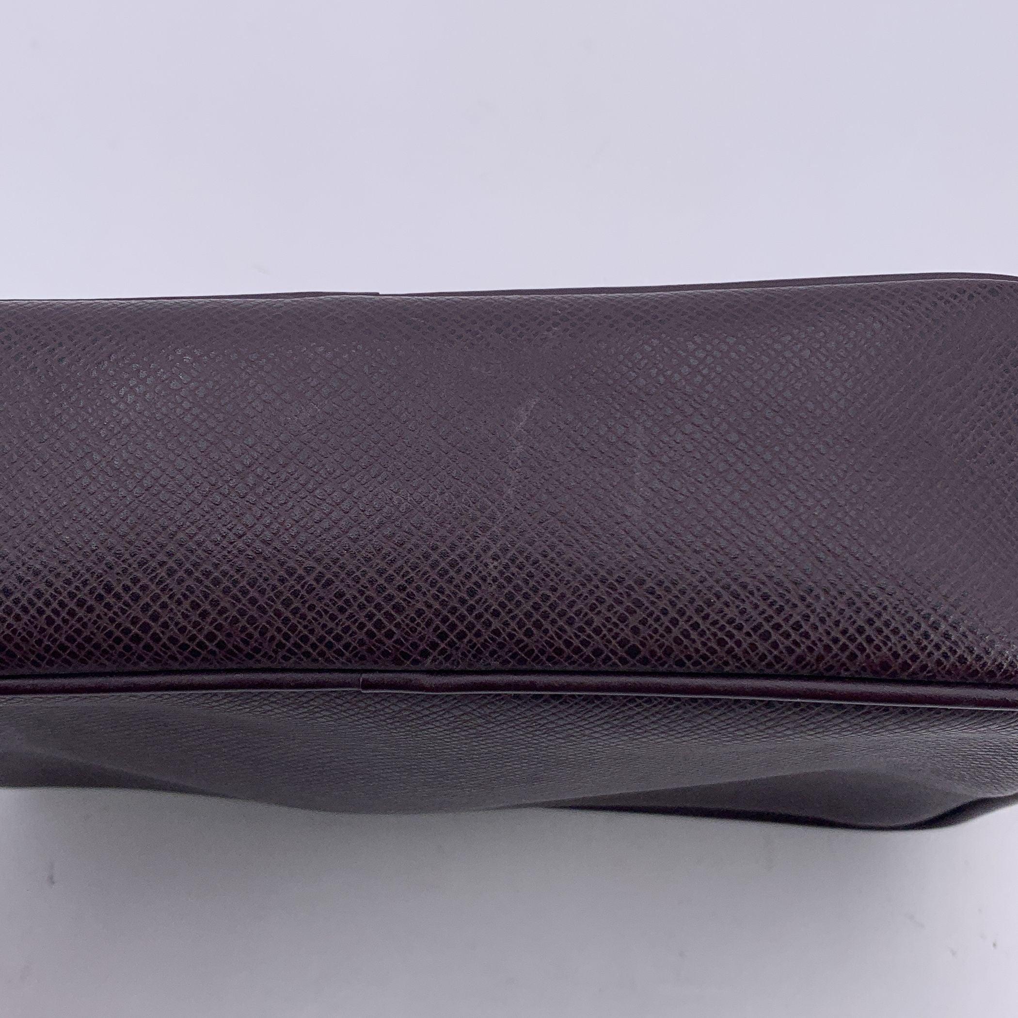 Louis Vuitton Brown Acajou Taiga Kaluga Pochette Clutch Wrist Bag 2