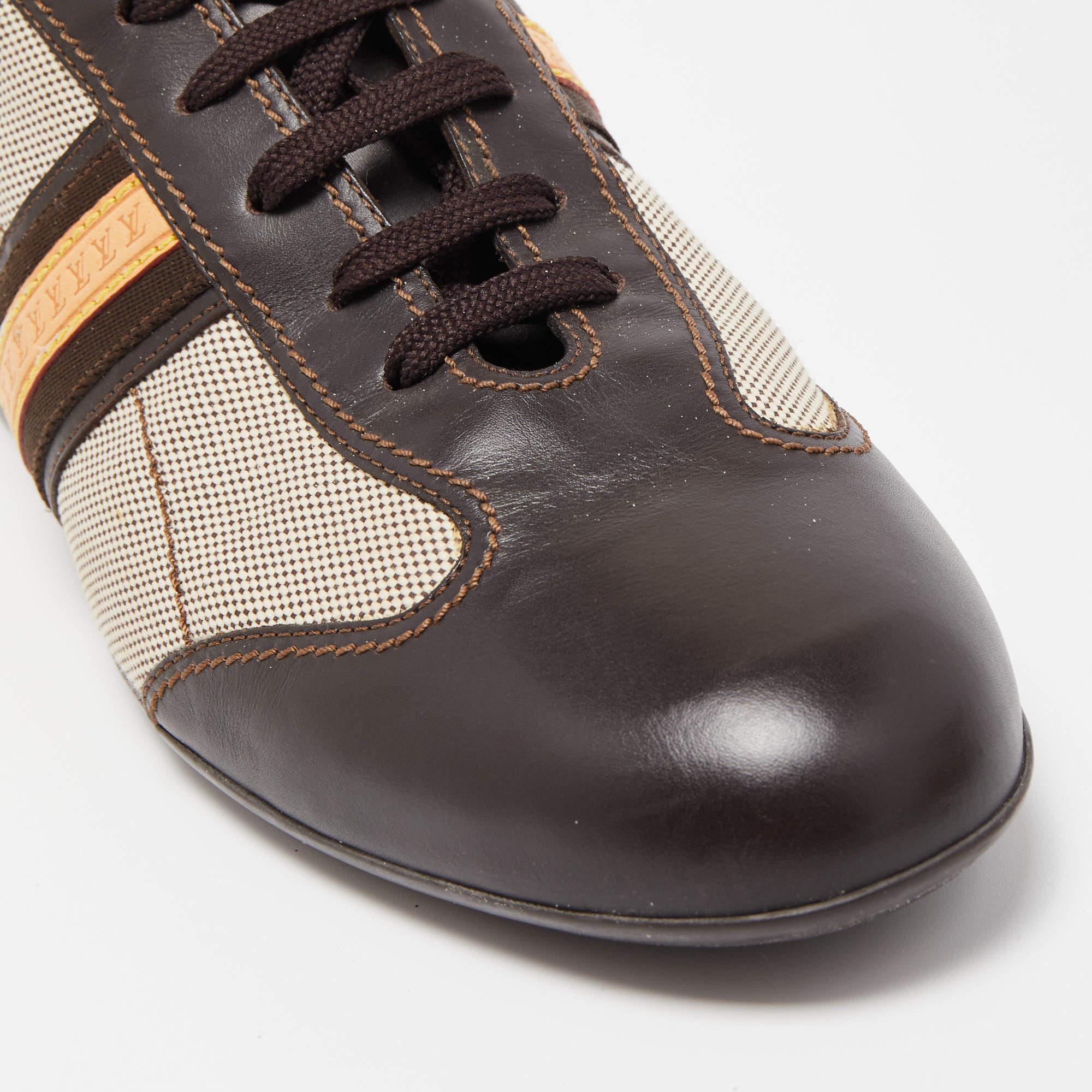 Louis Vuitton Brown/Beige Leather And Canvas Low Top Sneakers In Good Condition In Dubai, Al Qouz 2
