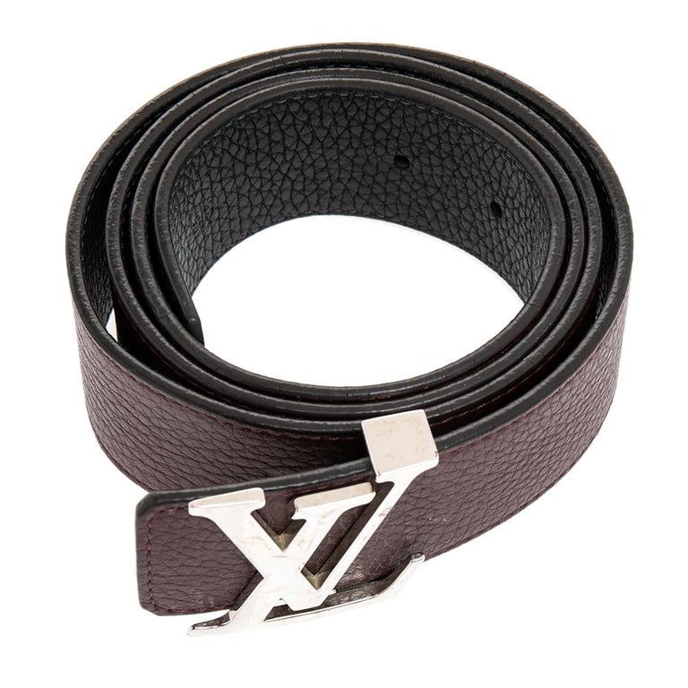 Louis Vuitton Brown /Black Leather Reversible Initiales Belt Size 95CM In Good Condition For Sale In Dubai, Al Qouz 2