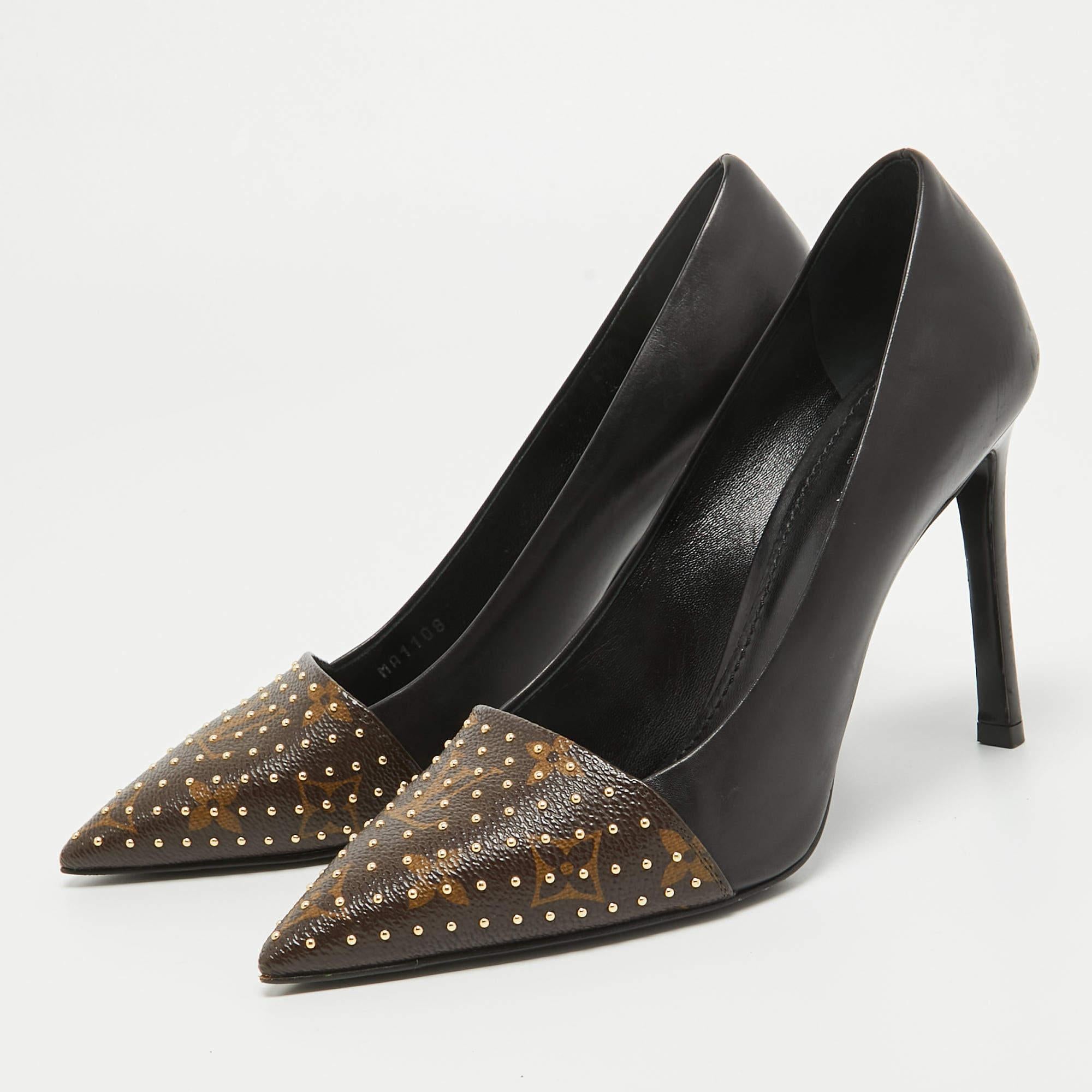 Exhibit an elegant style with this pair of pumps. These Louis Vuitton shoes for women are crafted from quality materials. They are set on durable soles and sleek heels.

