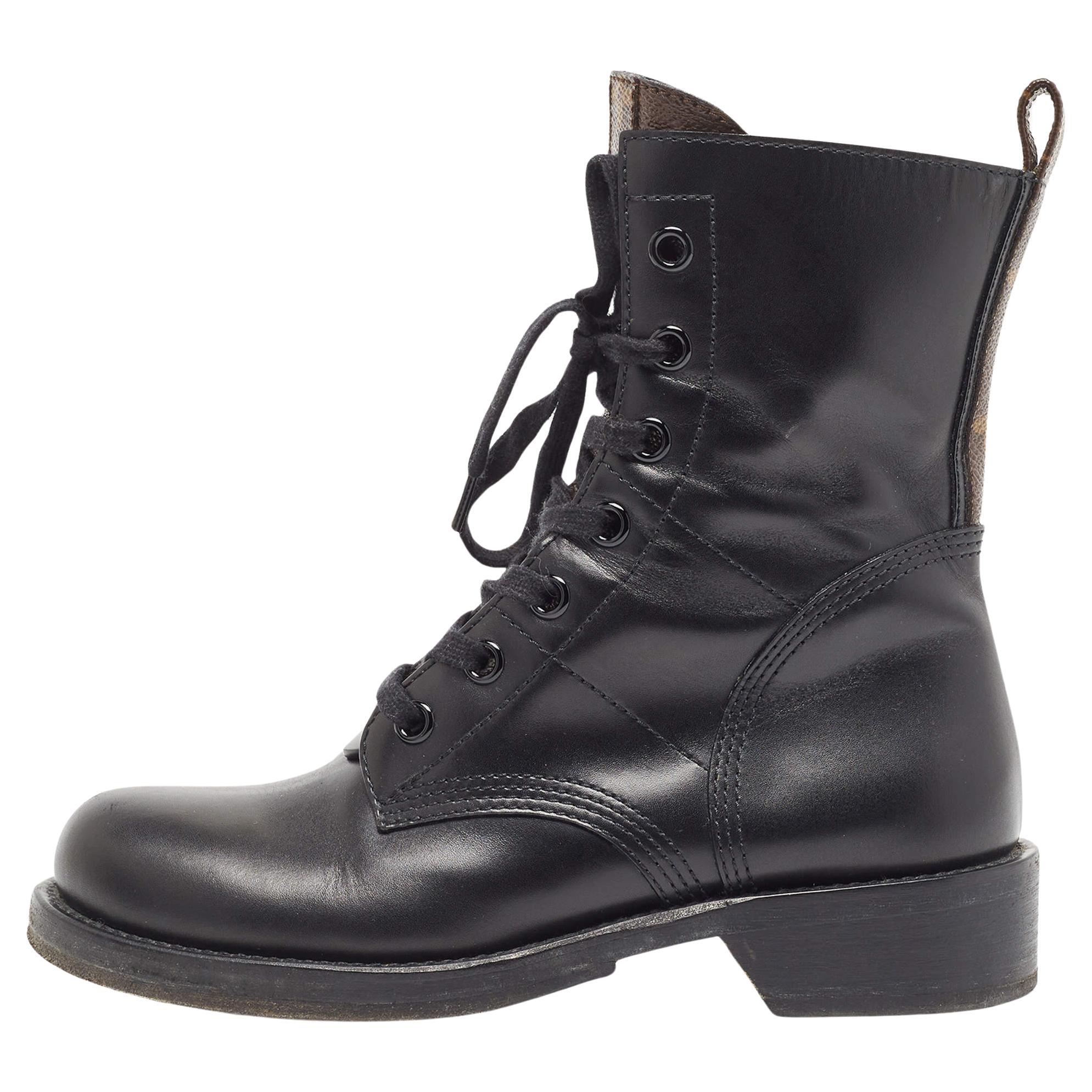 Louis Vuitton Brown/Black Monogram Canvas and Leather Ranger Boots Size 38.5 en vente