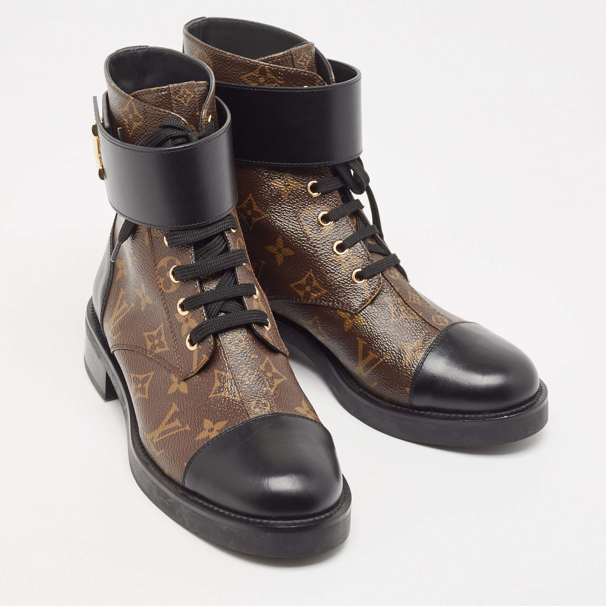 Louis Vuitton Brown/Black Monogram Canvas and Leather Wonderland Flat Ranger Boo In Excellent Condition In Dubai, Al Qouz 2