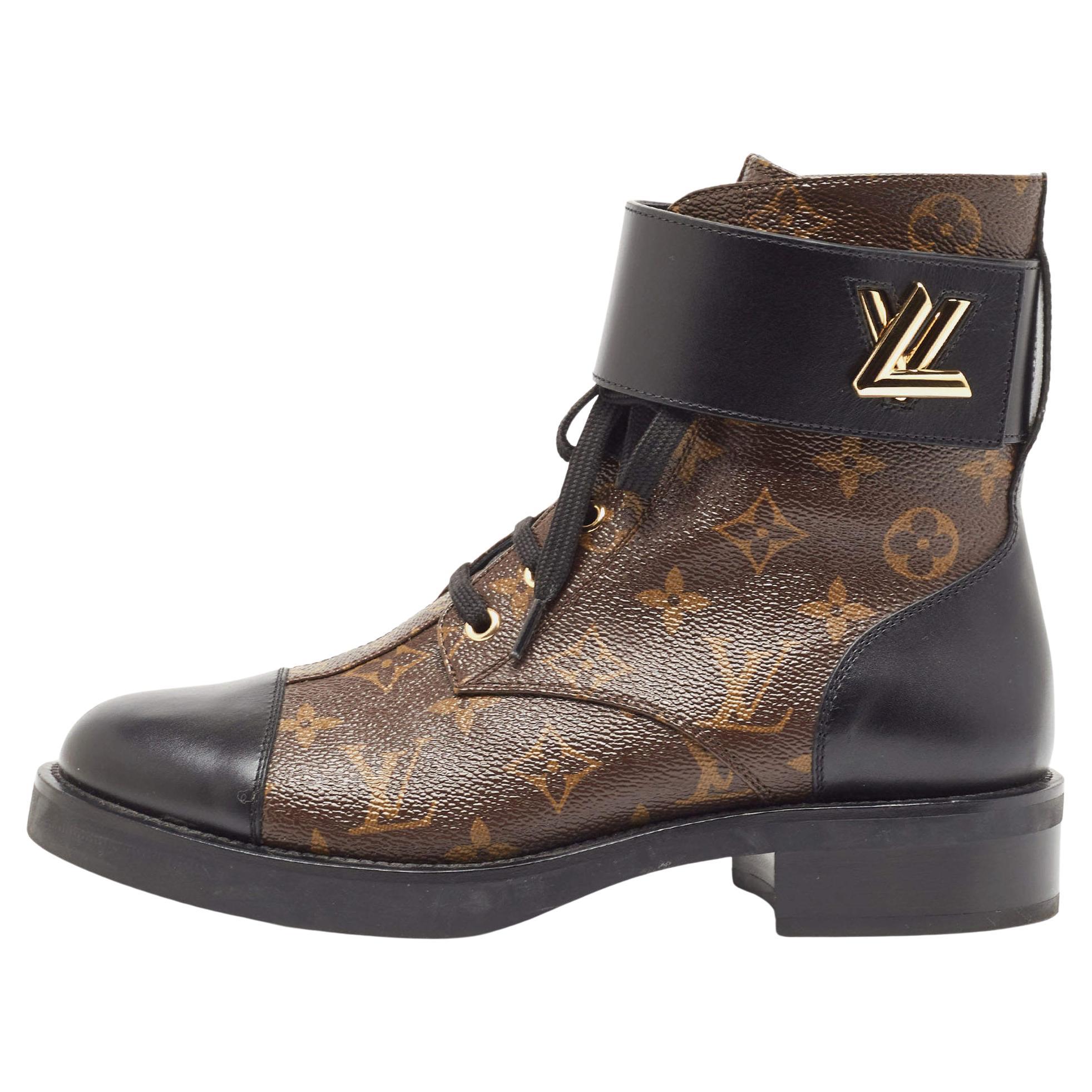 Louis Vuitton Brown/Black Monogram Canvas und Leder Wonderland Flat Ranger Boo