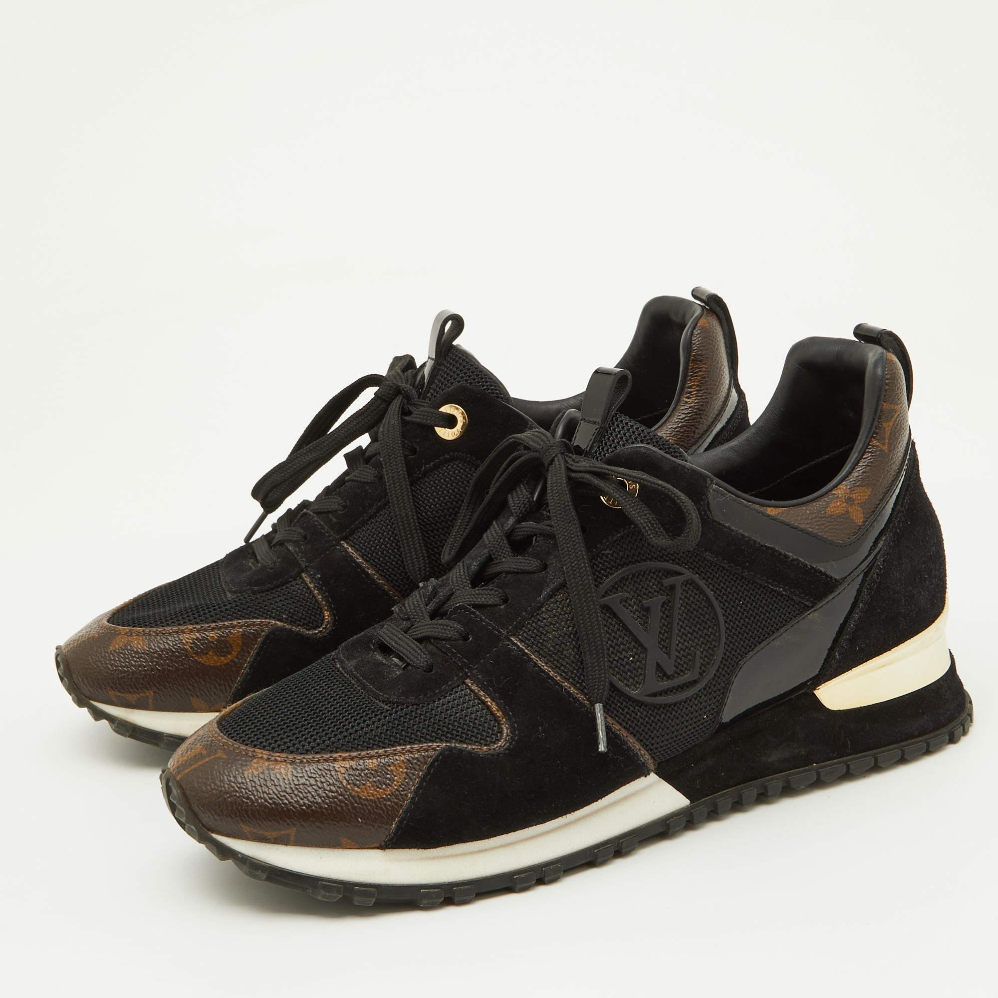 Louis Vuitton Brown/Black Monogram Canvas and Mesh Run Away Sneakers Size 39 In Good Condition For Sale In Dubai, Al Qouz 2