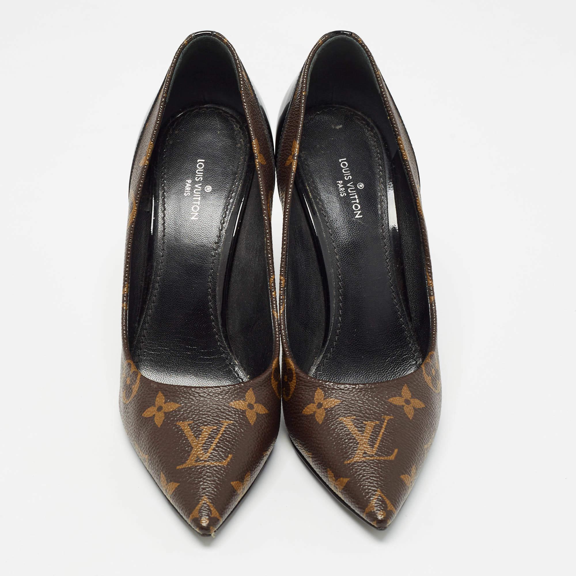 Louis Vuitton Brown/Black Monogram Canvas and Patent Cherie Pumps Size 37 In Excellent Condition In Dubai, Al Qouz 2
