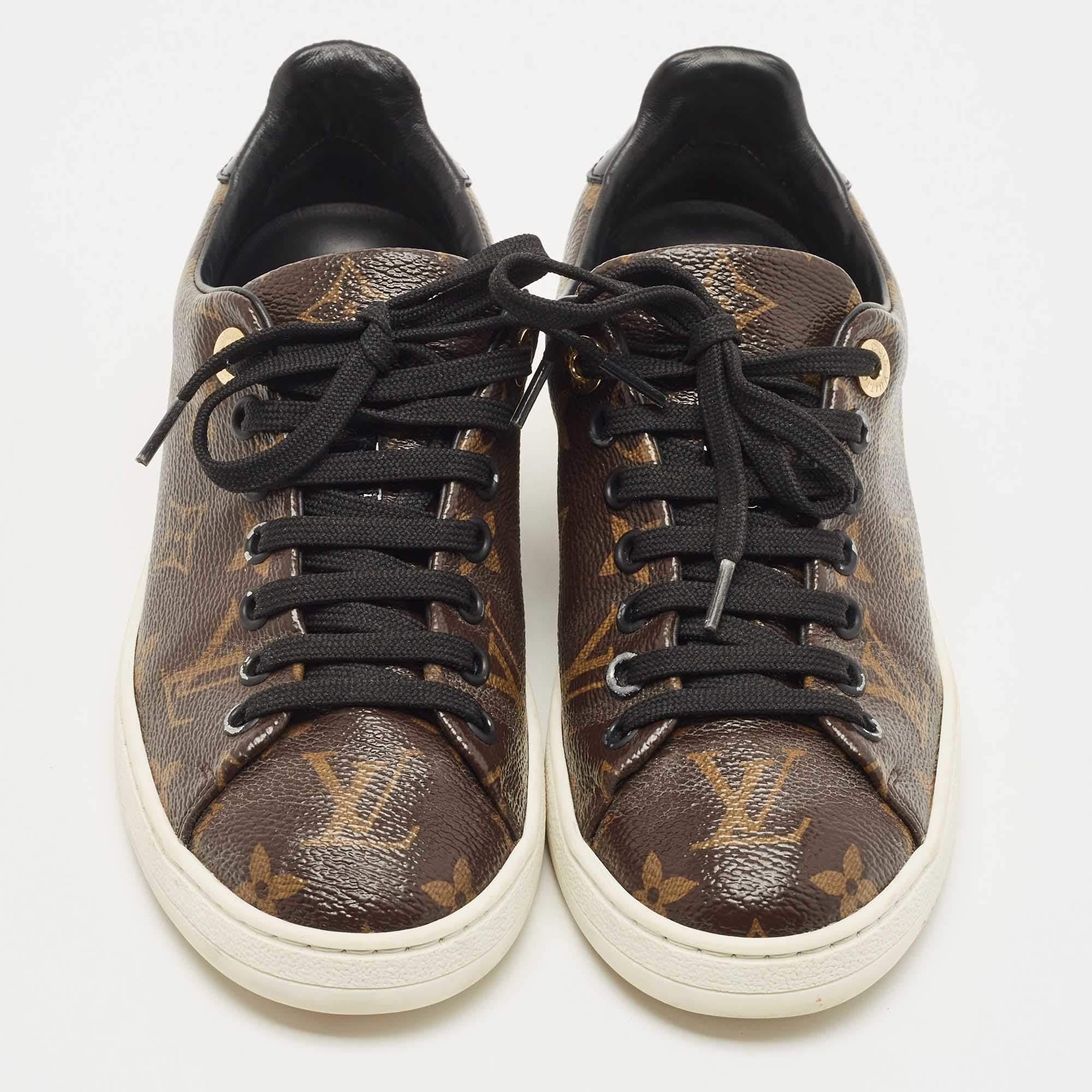 Louis Vuitton Brown/Black Monogram Canvas and Patent Leather Frontrow Sneakers In Good Condition For Sale In Dubai, Al Qouz 2