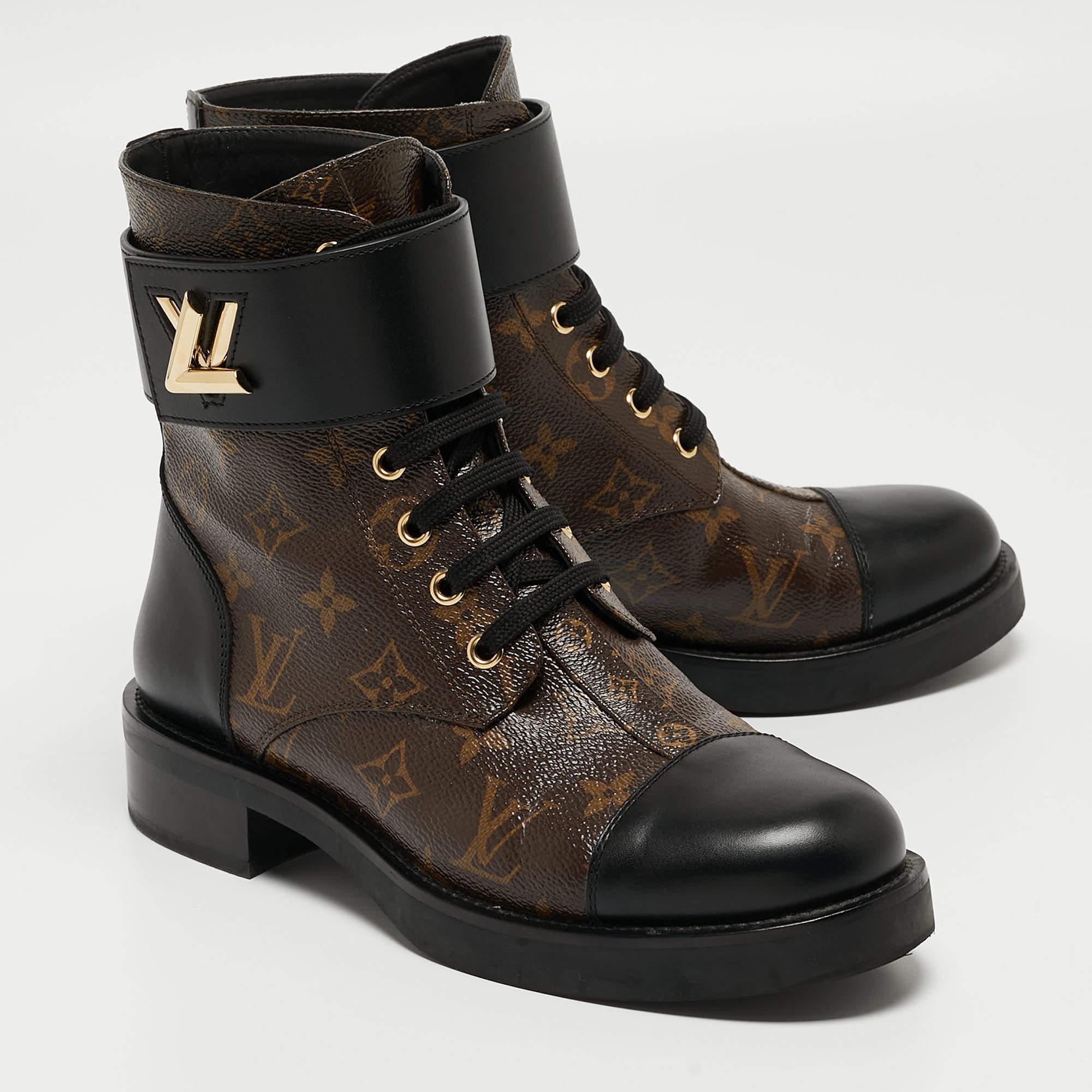 Louis Vuitton Brown/Black Monogram Canvas Wonderland Ranger Boots Size 38.5 For Sale 2