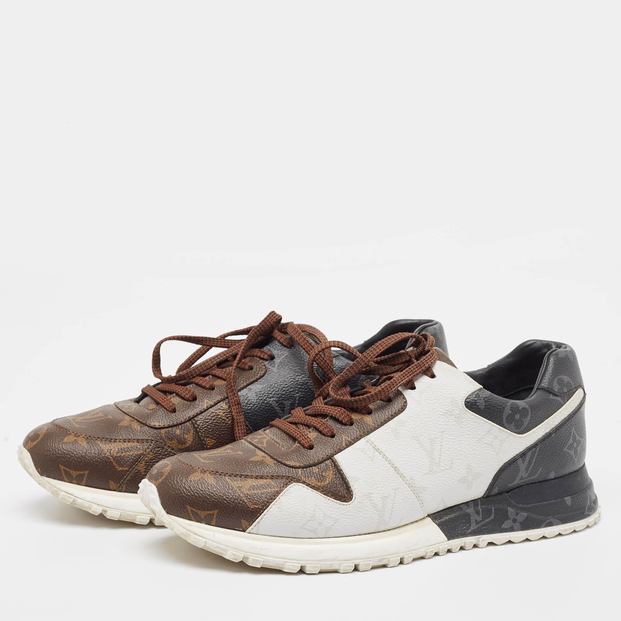 Designed to elevate your style quotient and give you comfort at the same time, these kicks are crafted using the best materials. Pair them with your casuals for a cool look.
