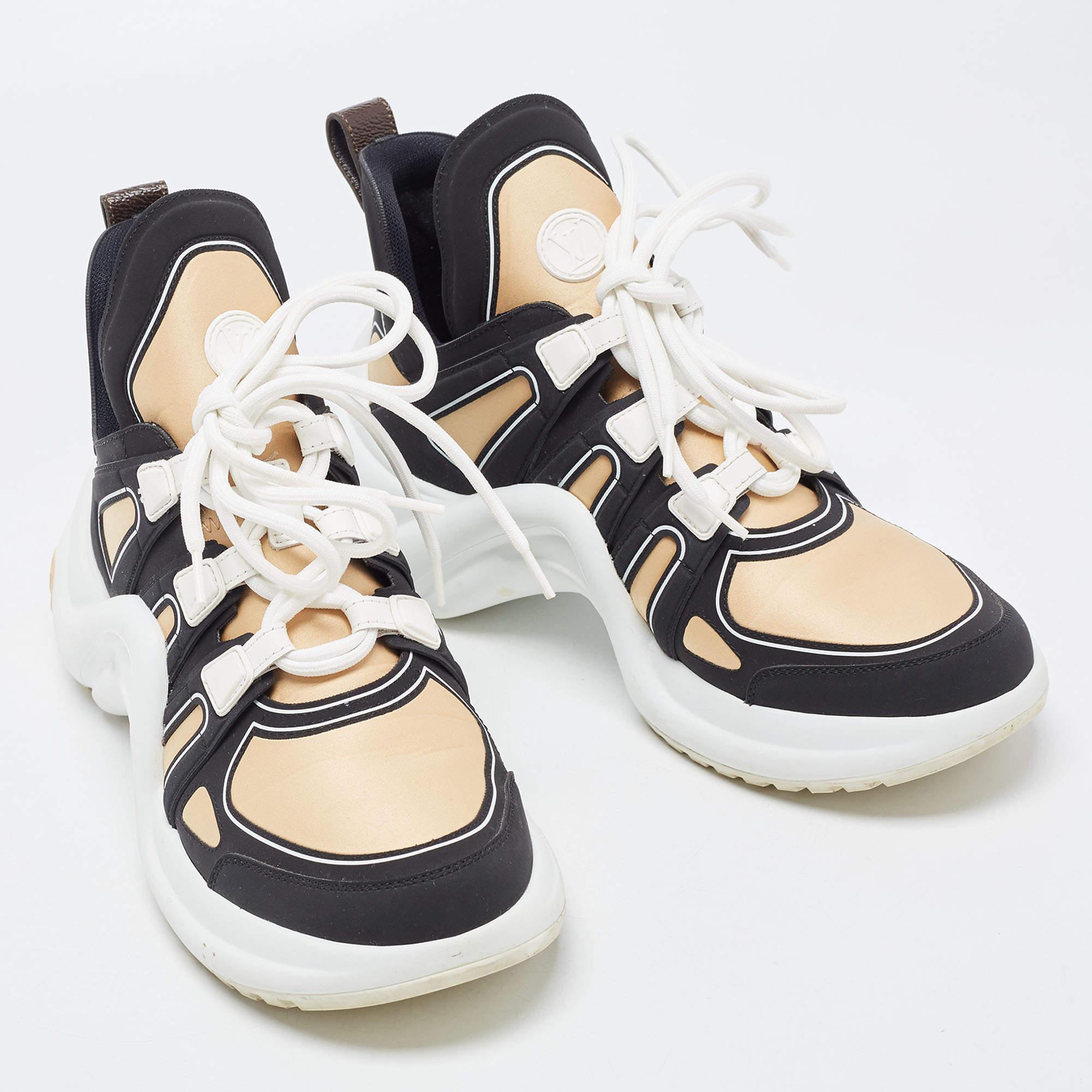 Louis Vuitton Brown/Black Nylon and Leather Archlight Sneakers Size 39 In Good Condition For Sale In Dubai, Al Qouz 2