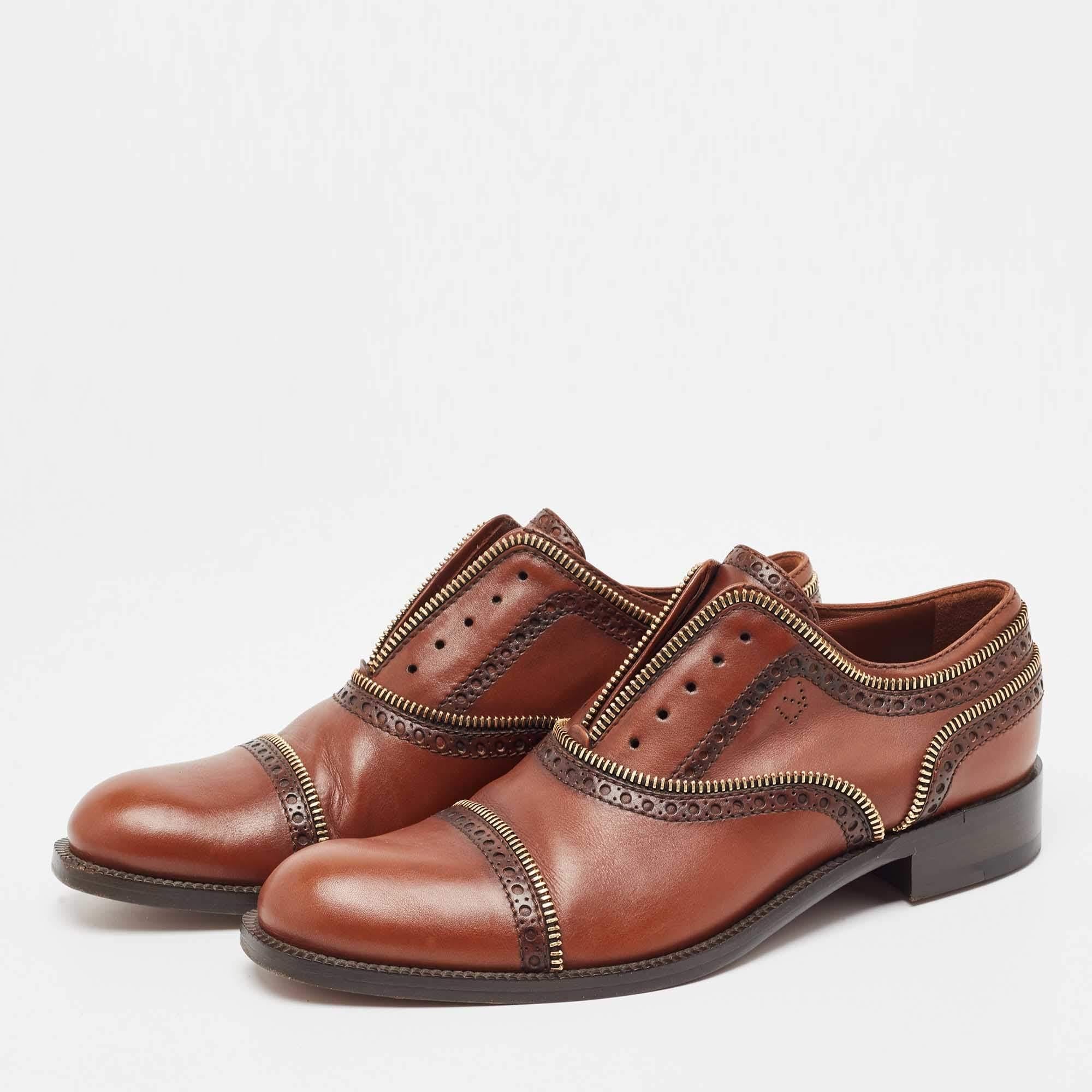Practical, fashionable, and durable—these designer shoes are carefully built to be fine companions to your everyday style. They come made using the best materials to be a prized buy.

