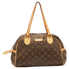 Louis Vuitton Capucines Green - 2 For Sale on 1stDibs