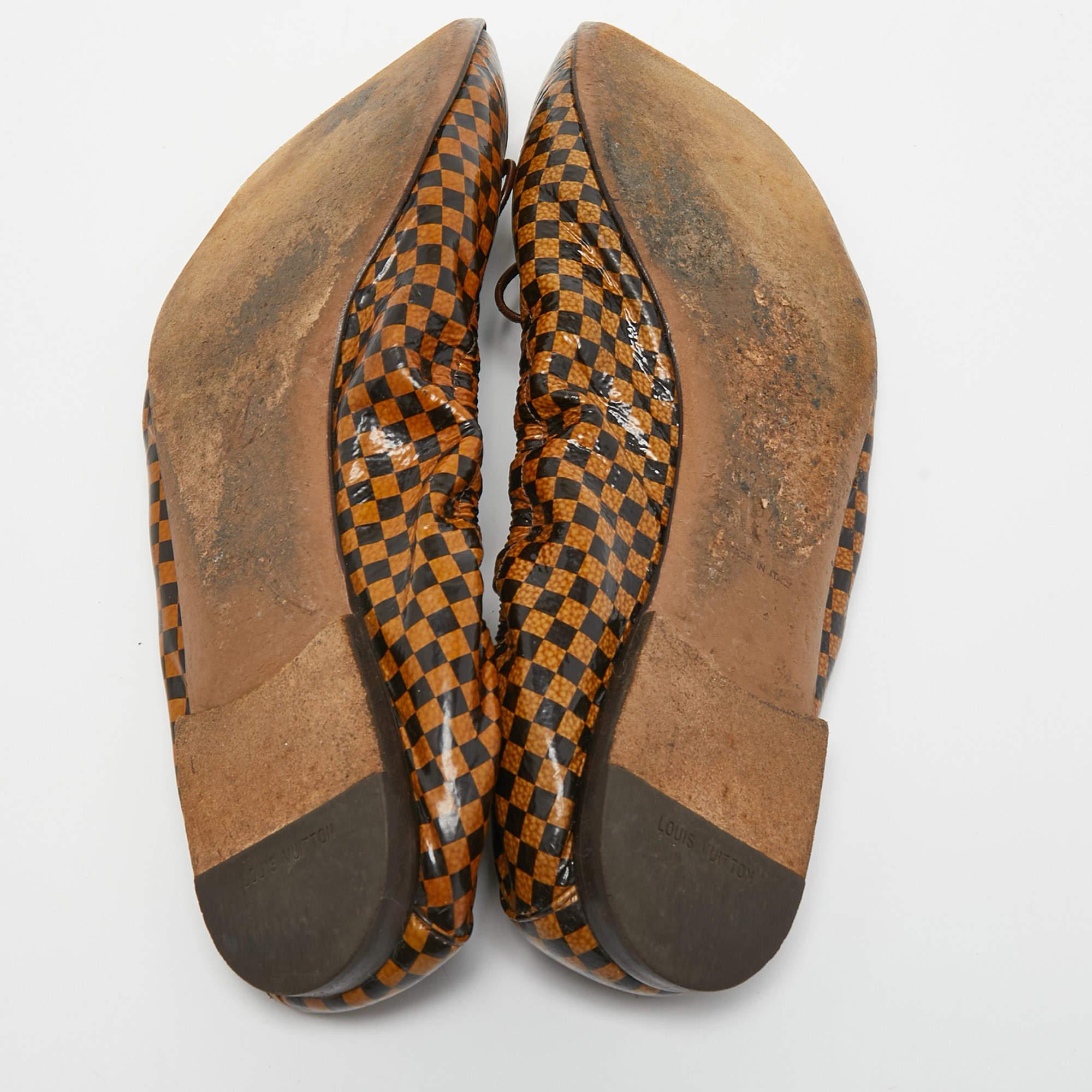 Louis Vuitton Brown Coated Canvas, Ballet Flats Size 37 For Sale 2