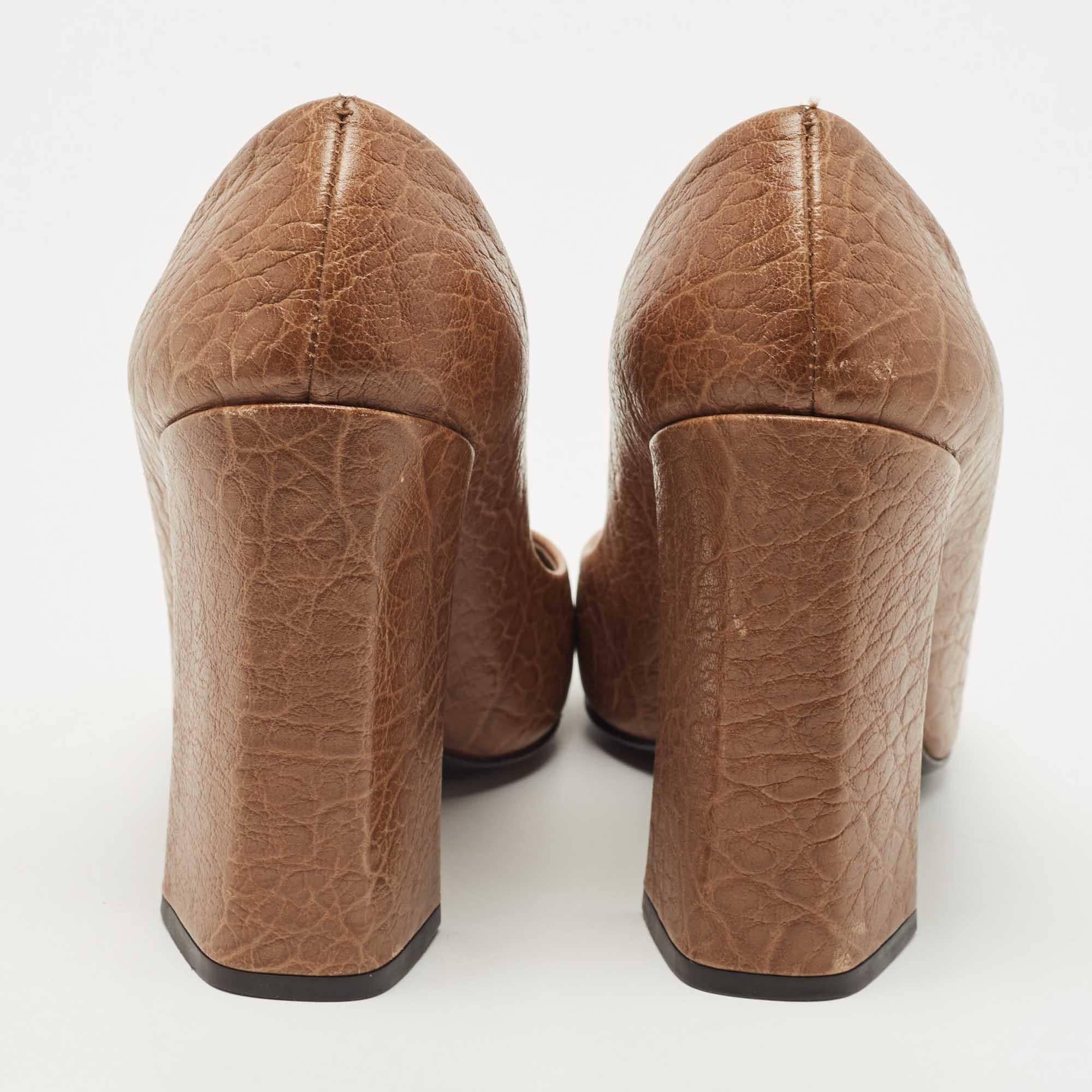 Louis Vuitton Brown Croc Embossed Leather Block Heel Pumps Size 39.5 2