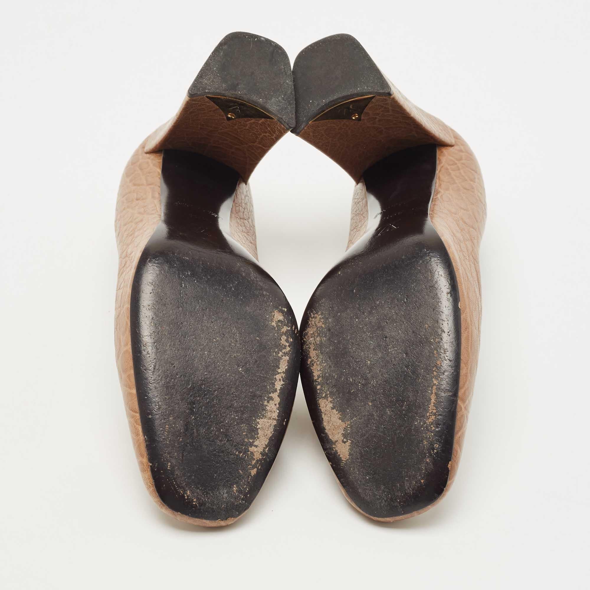 Louis Vuitton Brown Croc Embossed Leather Block Heel Pumps Size 39.5 3