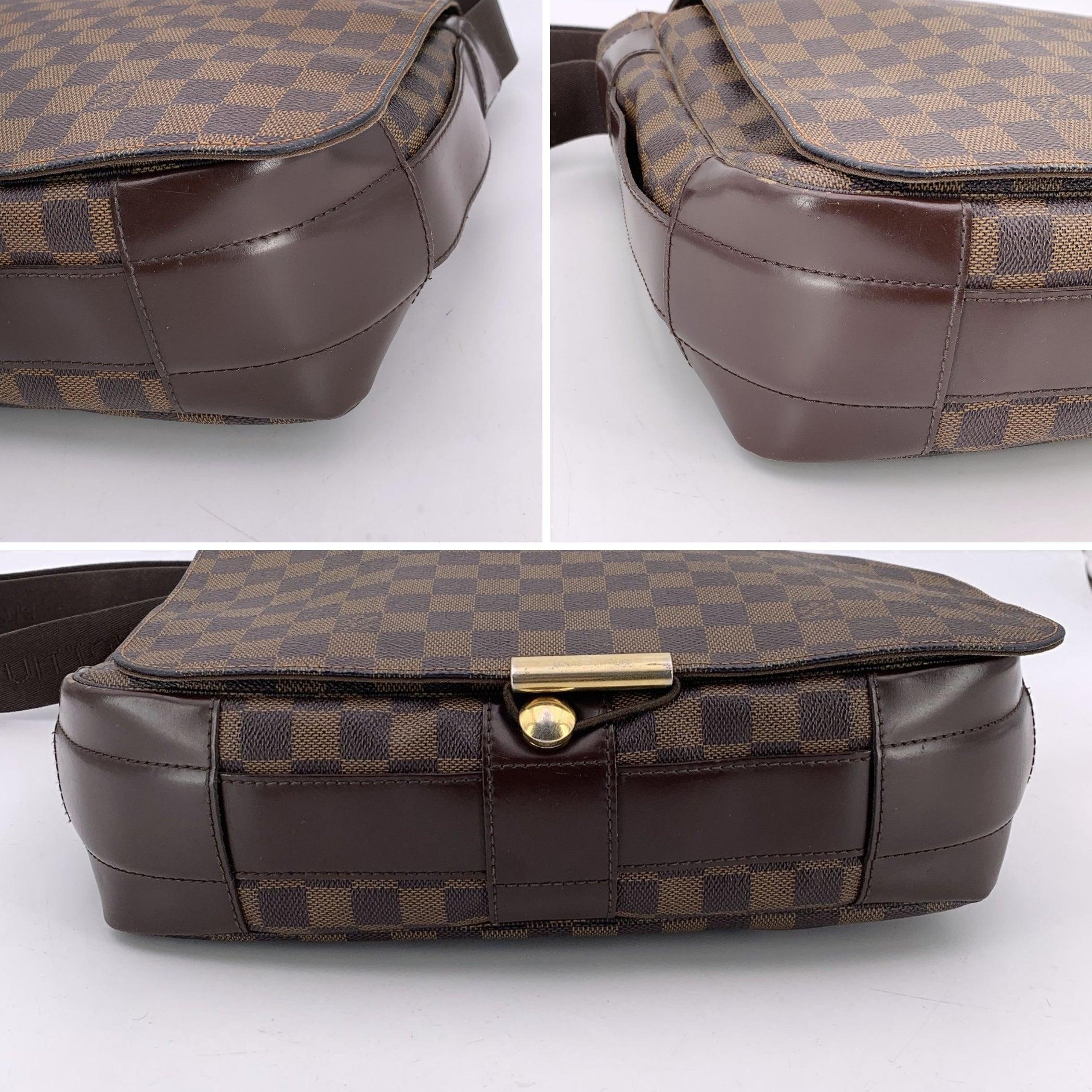 Louis Vuitton Borsa messenger in tela Damier Ebene Marrone Bastille GM in vendita 1