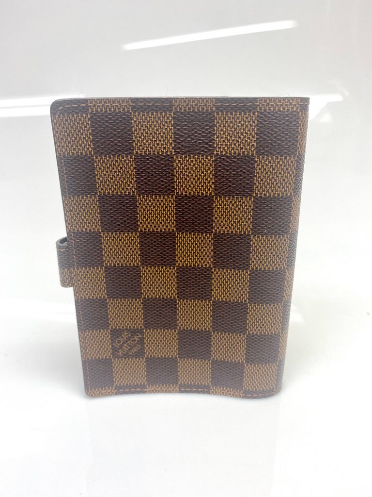 Louis Vuitton Monogram Agenda MM Diary Planner Cover s28lv14 For Sale at  1stDibs