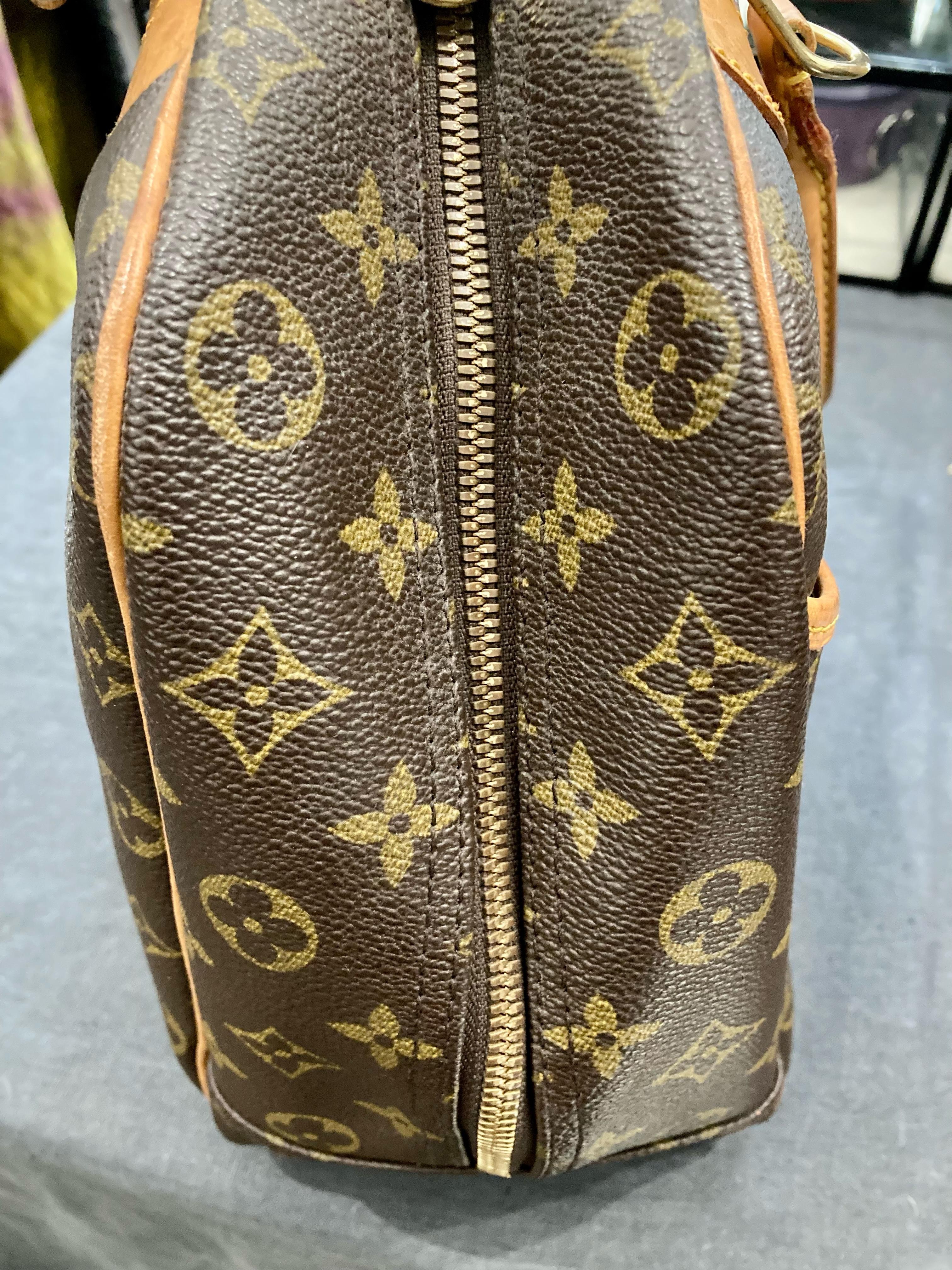 Louis Vuitton Brown Deauville Monogram Bag For Sale 4