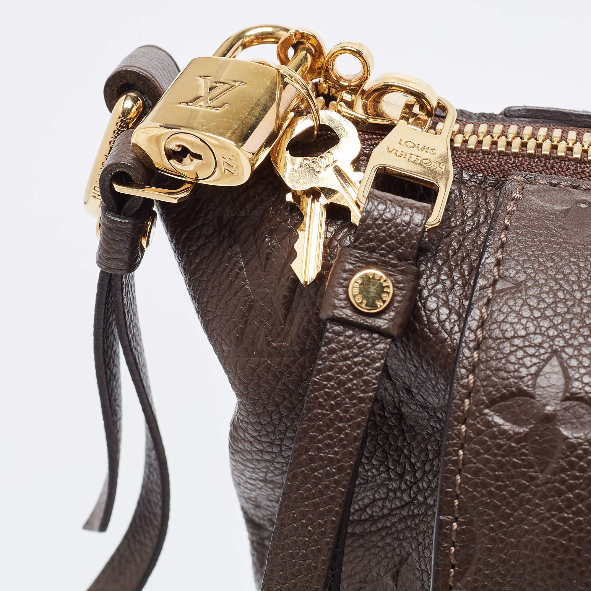 Louis Vuitton Brown Earth Monogram Empreinte Leather Lumineuse PM Bag en vente 13