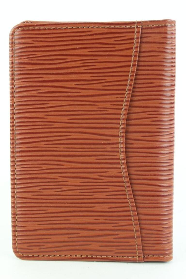 Louis Vuitton Brown Epi Card Holder Porte Cartes Wallet Case 91lvs427 In Good Condition In Dix hills, NY