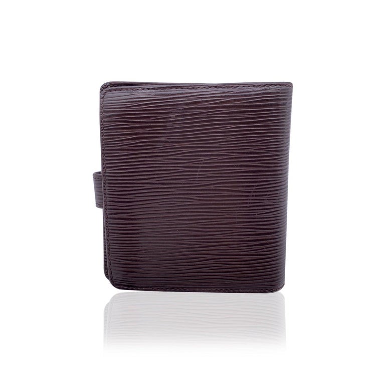 Louis Vuitton Fold Wallet Black EPI Leather Square Credit Card And Money  Slot