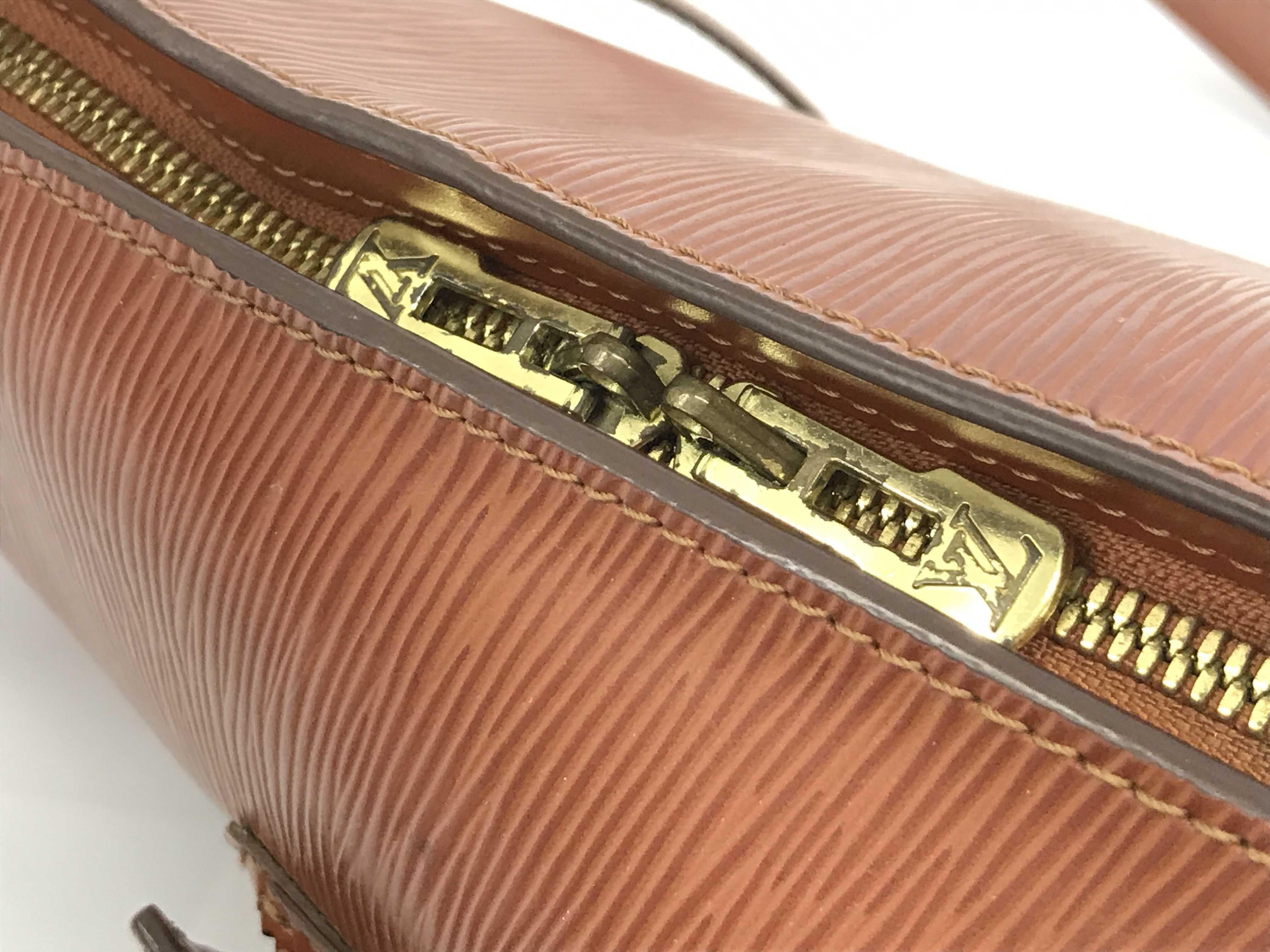 Louis Vuitton Brown Epi Leather Gobelins Backpack Bag In Good Condition In Irvine, CA