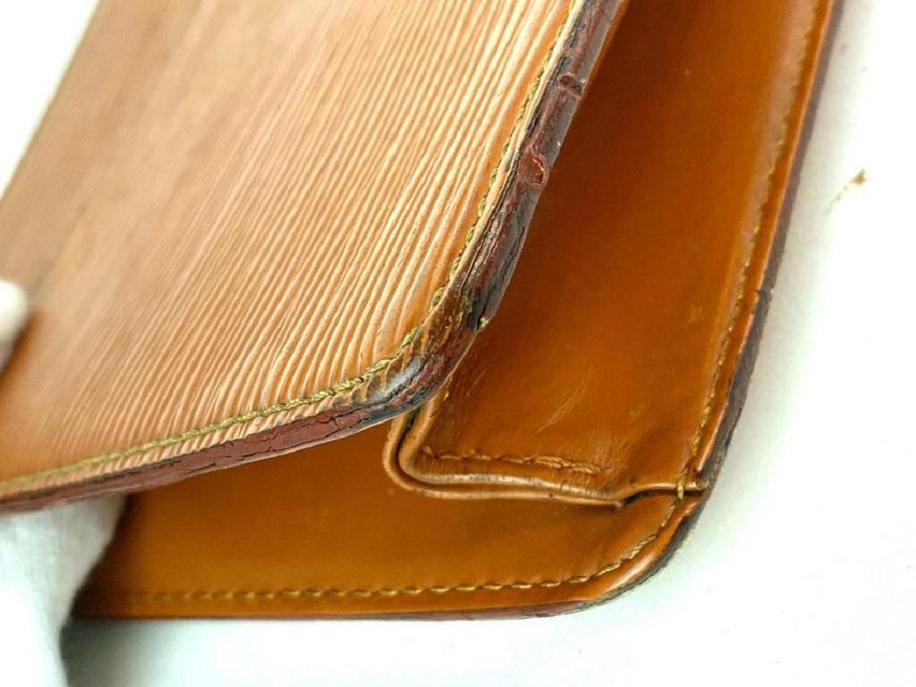Louis Vuitton Brown Epi Leder Pochette Homme Umschlag Clutch 7LV910 im Angebot 5