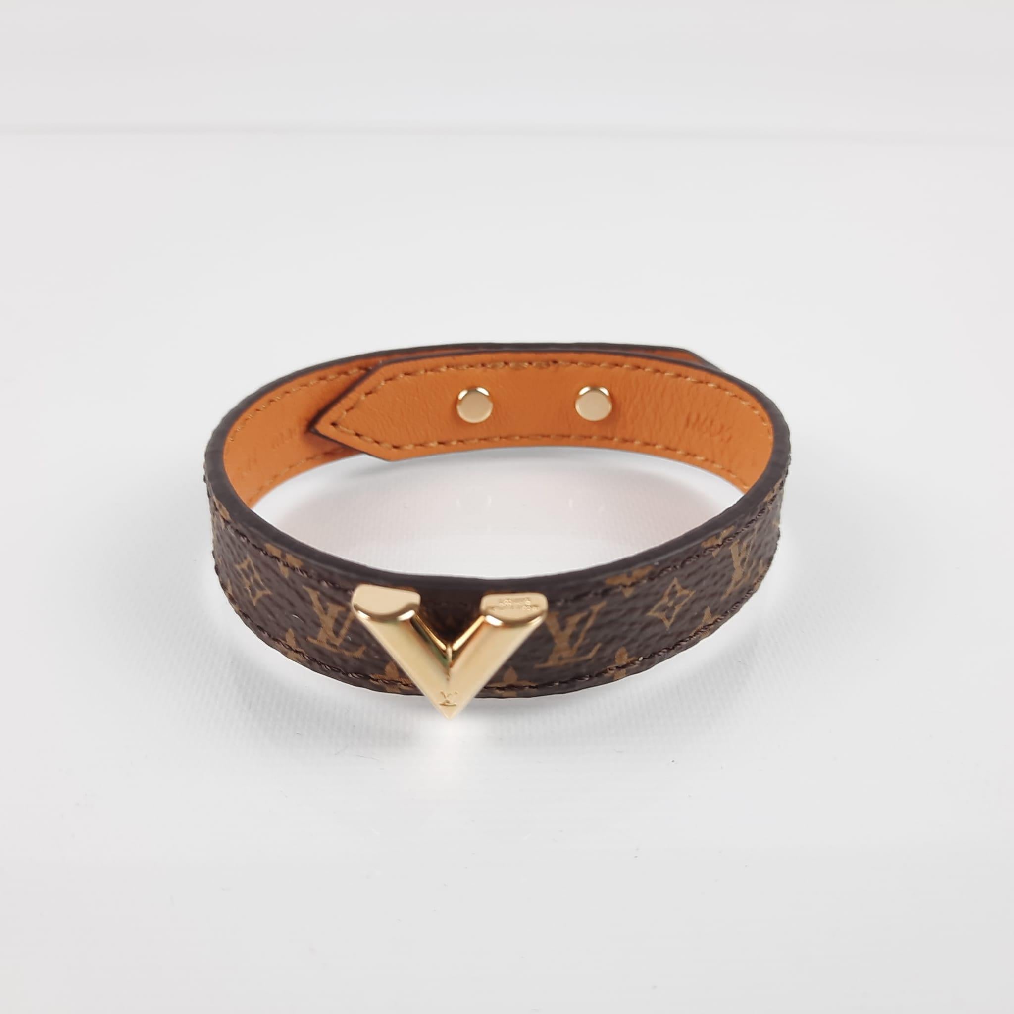 VIP☆【LOUIS VUITTON】Essential V Bracelet Monogram bonetto-group.com