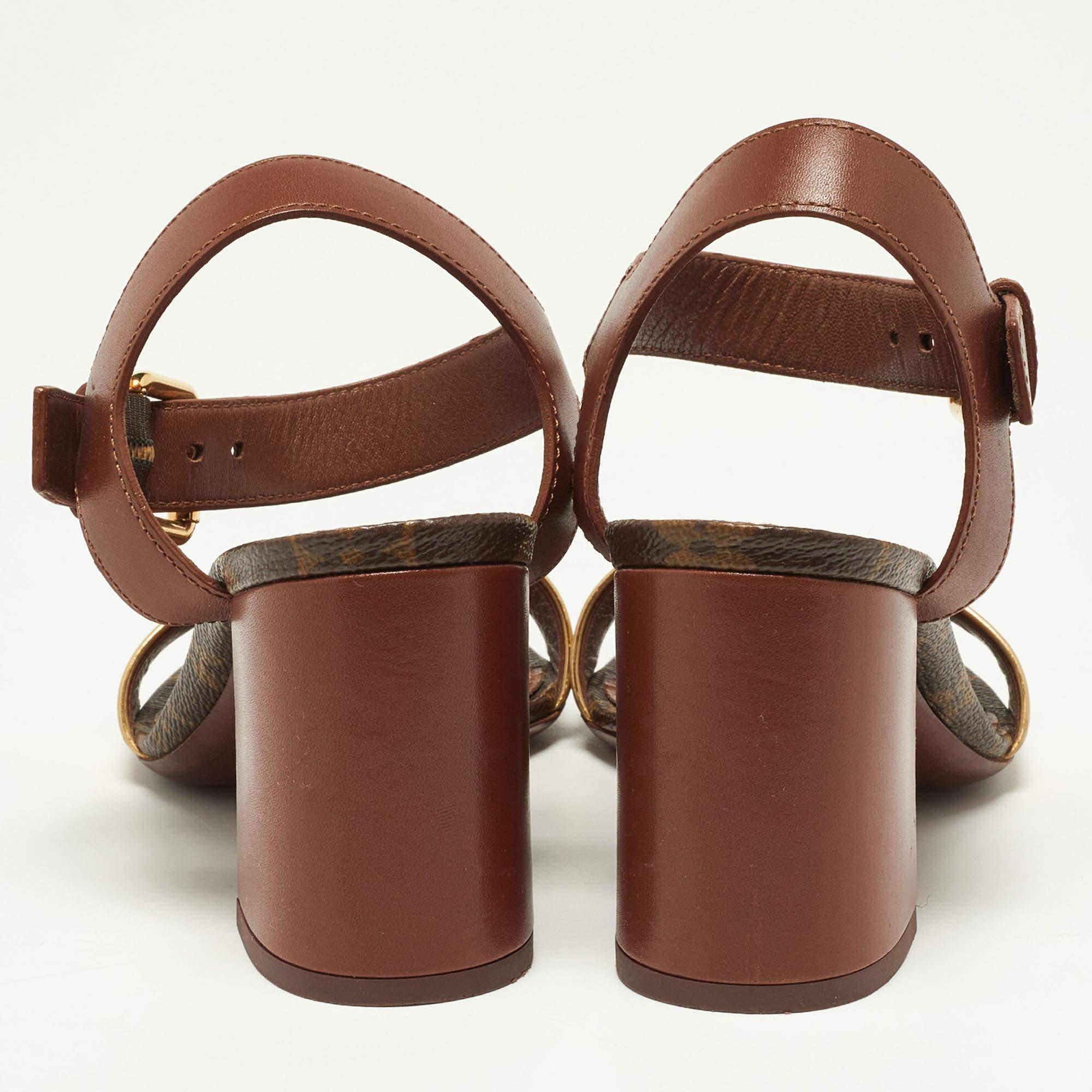 Louis Vuitton Brown/Gold Leather Bloom Ankle Strap Sandals Size 36 In Fair Condition In Dubai, Al Qouz 2
