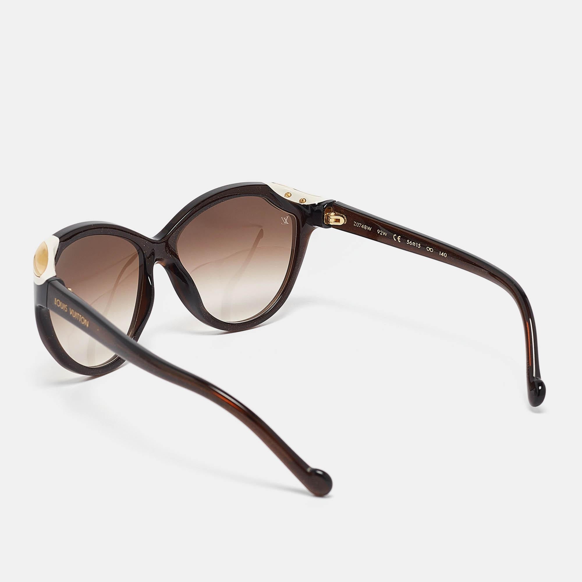 We see the detailing on this exquisite pair of designer sunglasses made from fine materials. The sunglasses are luxe in appeal and practical in usage.