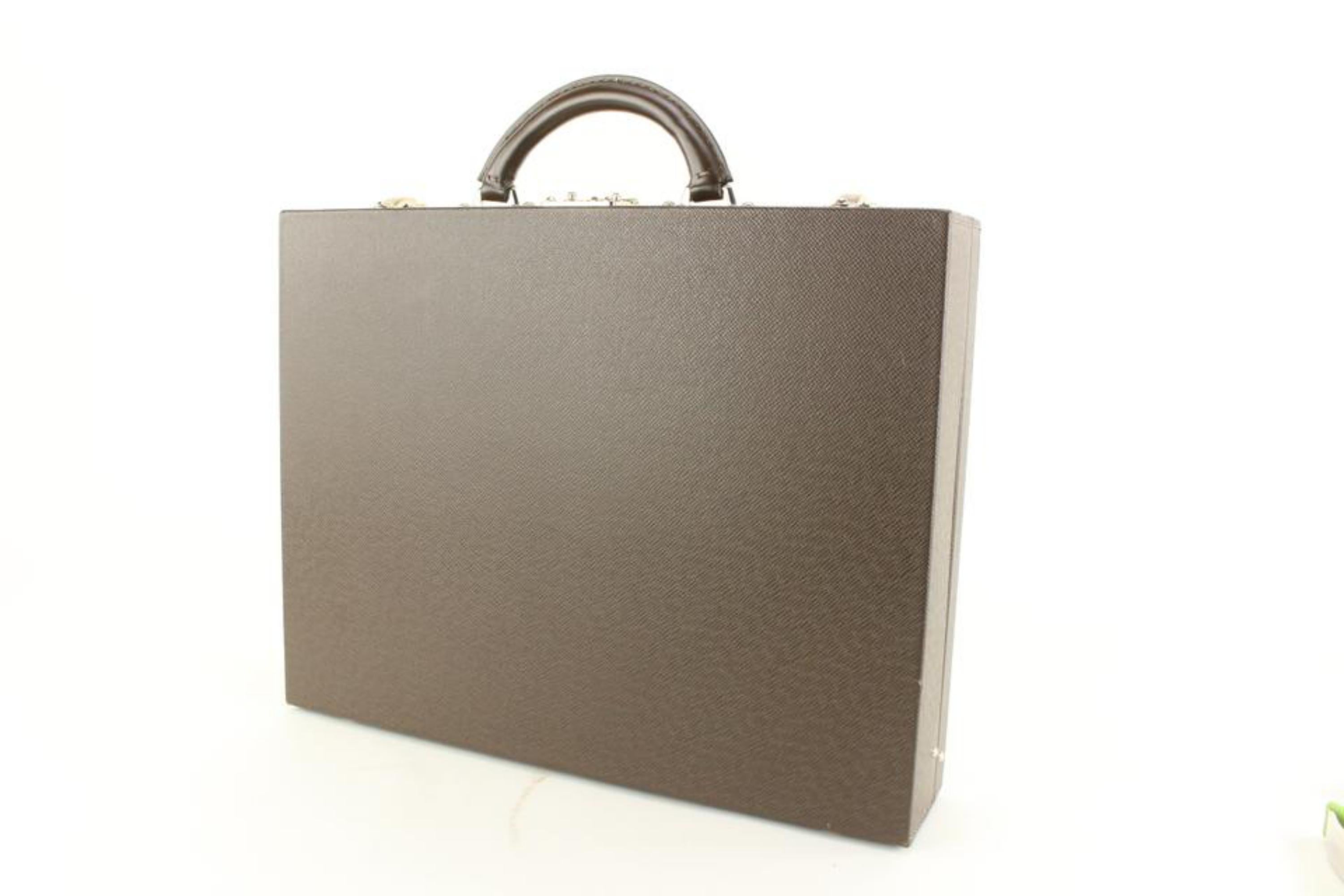 Louis Vuitton Brown Grizzli Taiga Leather President Briefcase Attache14lk616s For Sale 7