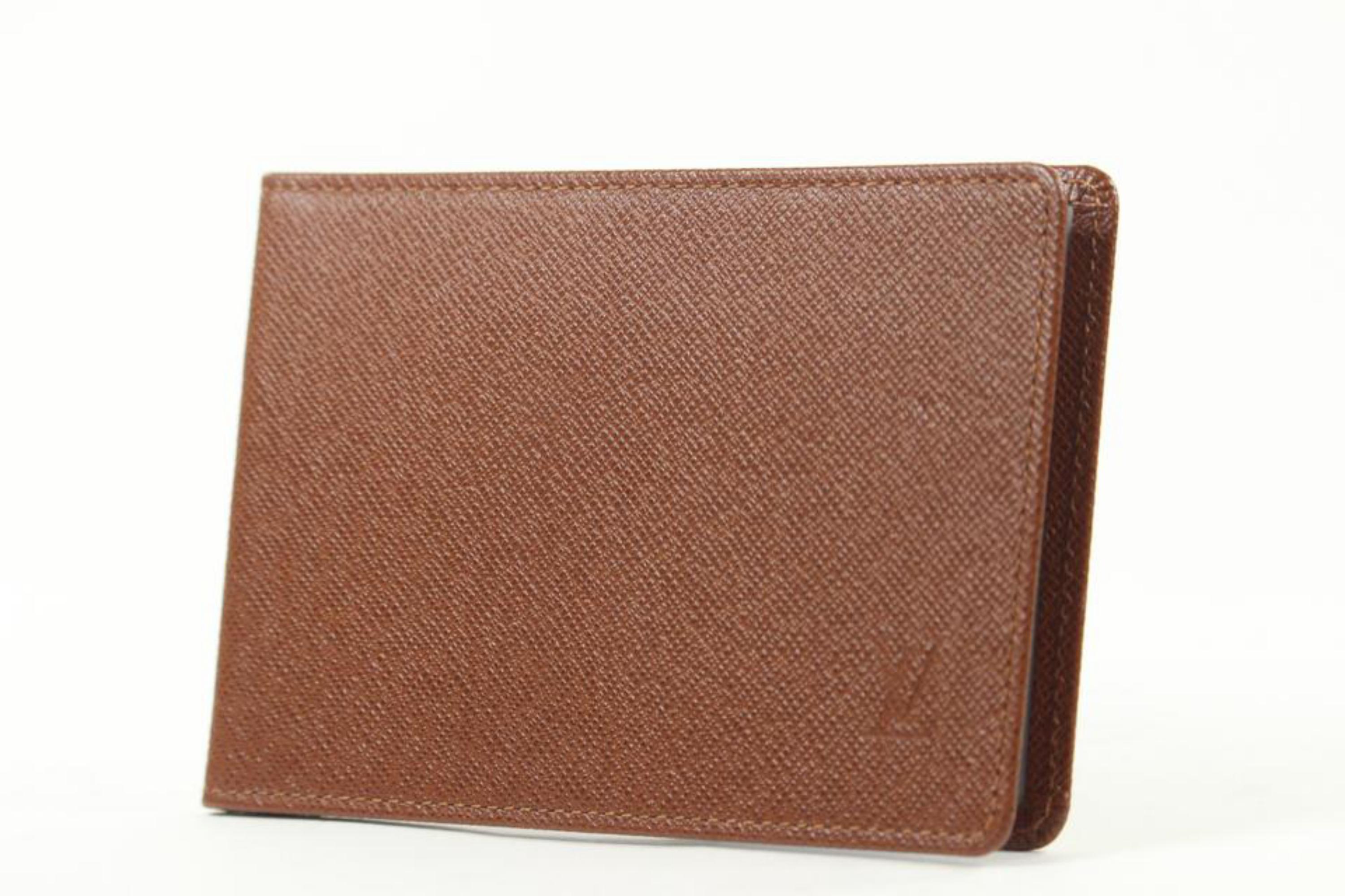 Louis Vuitton Brown ID Holder Card Wallet Insert 1LZ1104
Date Code/Serial Number: SP 1021
Measurements: Length: 5 