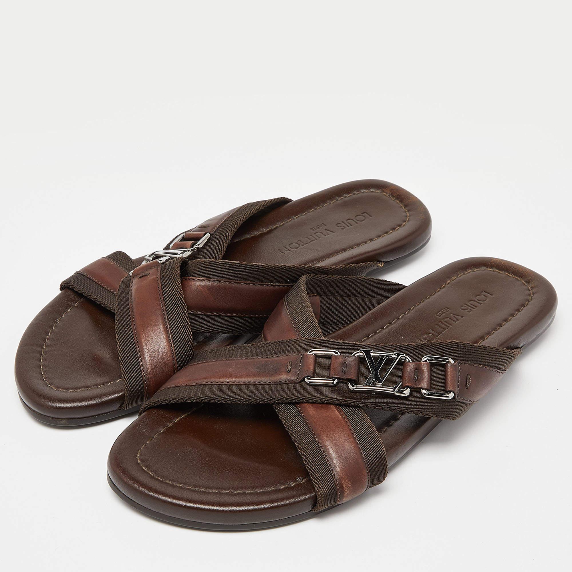 Louis Vuitton Brown Leather and Canvas Criss Cross Flat Slides Size 43 For Sale 2
