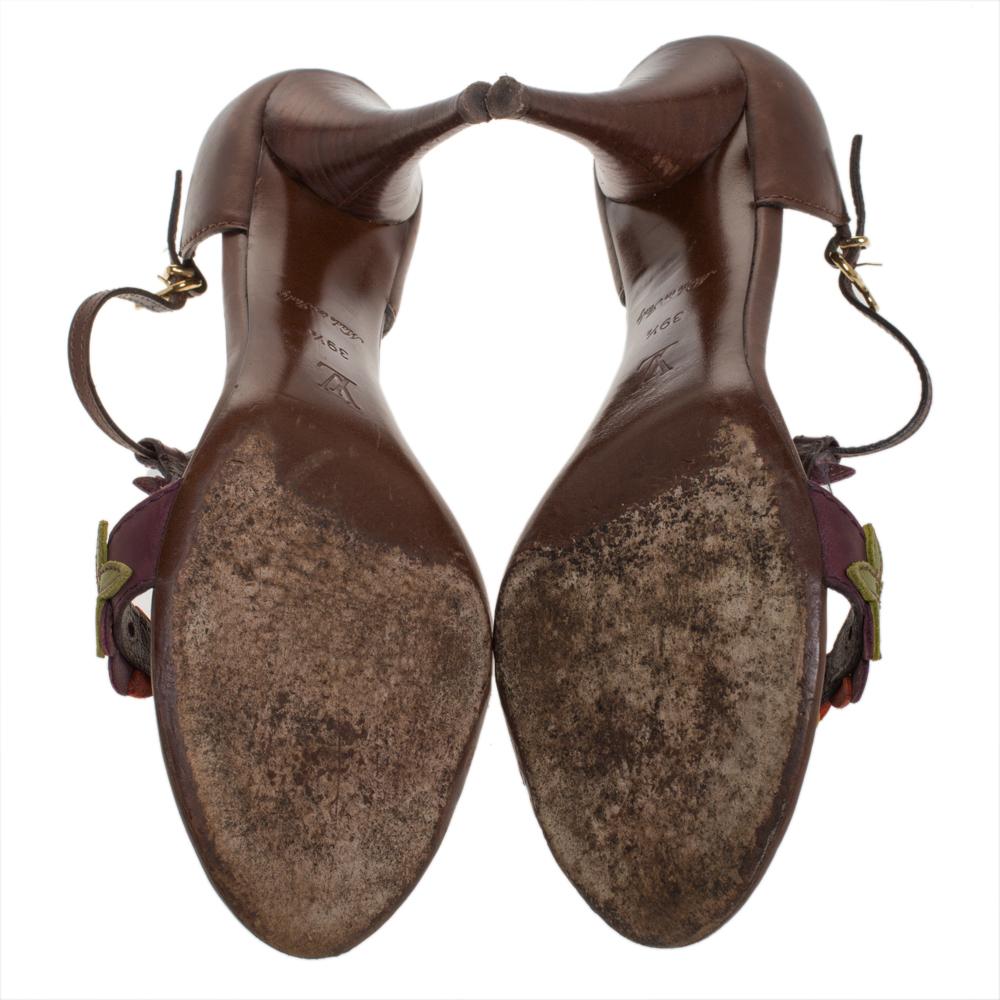 Louis Vuitton Brown Leather Aubepine Floral T-Strap Sandals Size 39.5 In Fair Condition In Dubai, Al Qouz 2