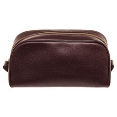 Louis Vuitton Brown Leather Cosmetic Pouch Cosmetic Bag with leather, gold-tone