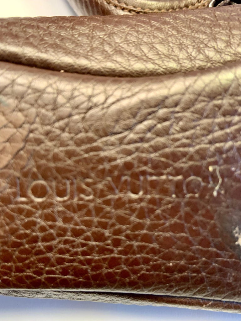 Louis Vuitton Brown Leather Flats with Logo Embellishment For Sale at  1stDibs